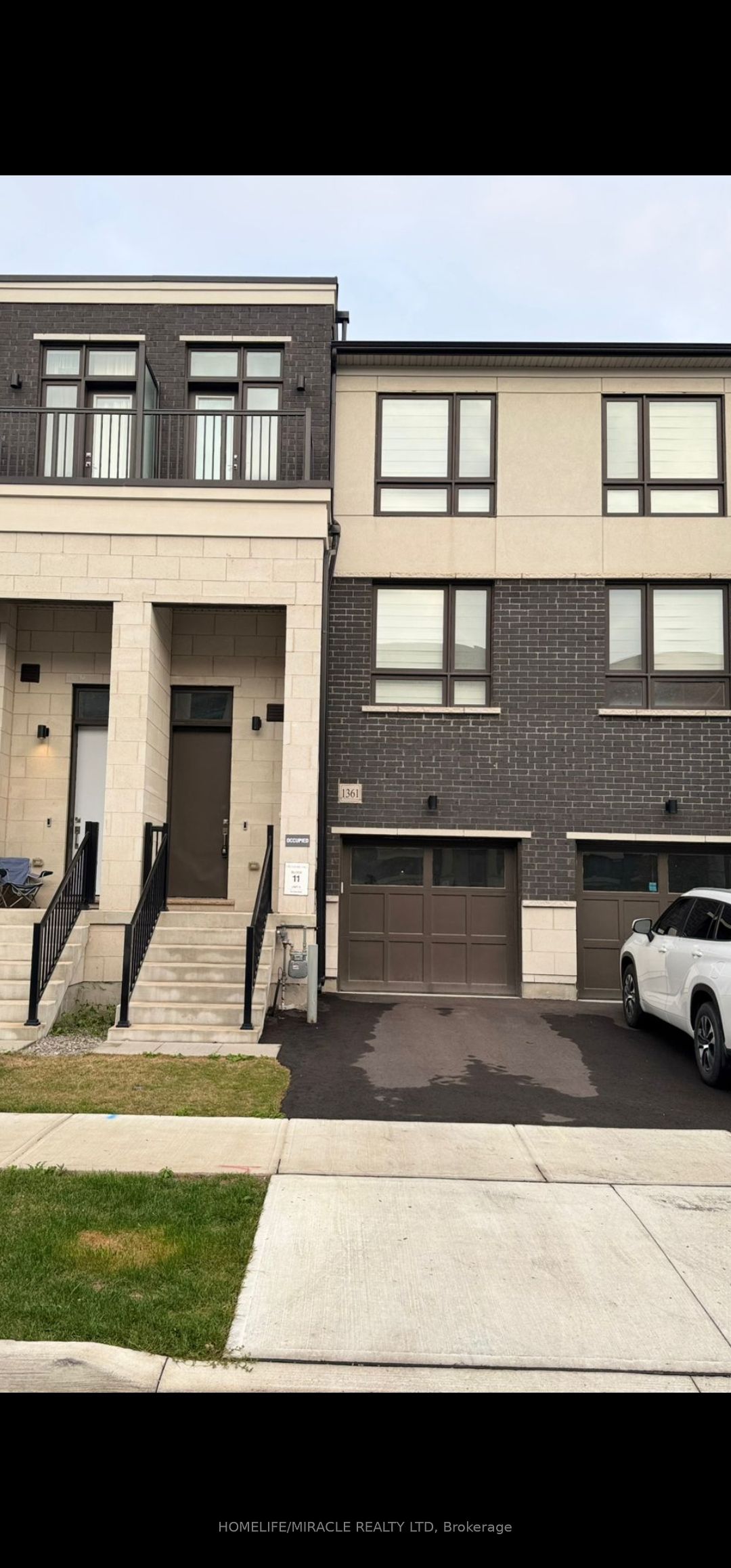 1361 Kaniv Street, Oakville, ON L6M 5R3