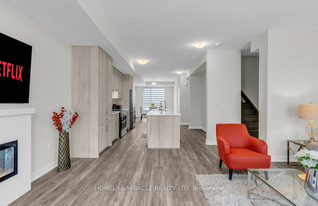 1361 Kaniv Street, Oakville, ON L6M 5R3 photo 2