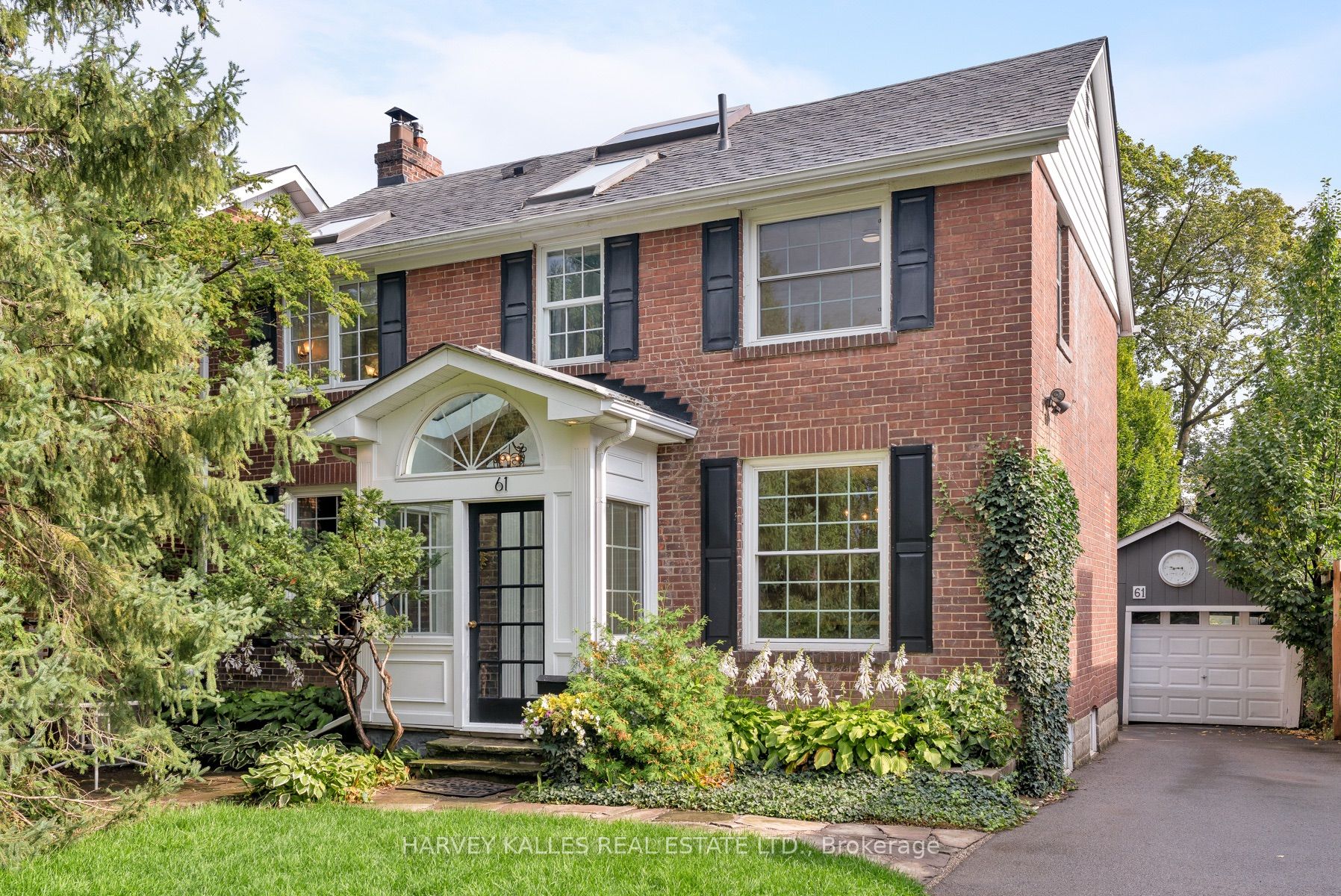 61 Queens Drive, Toronto, ON M9N 2H5 photo 2