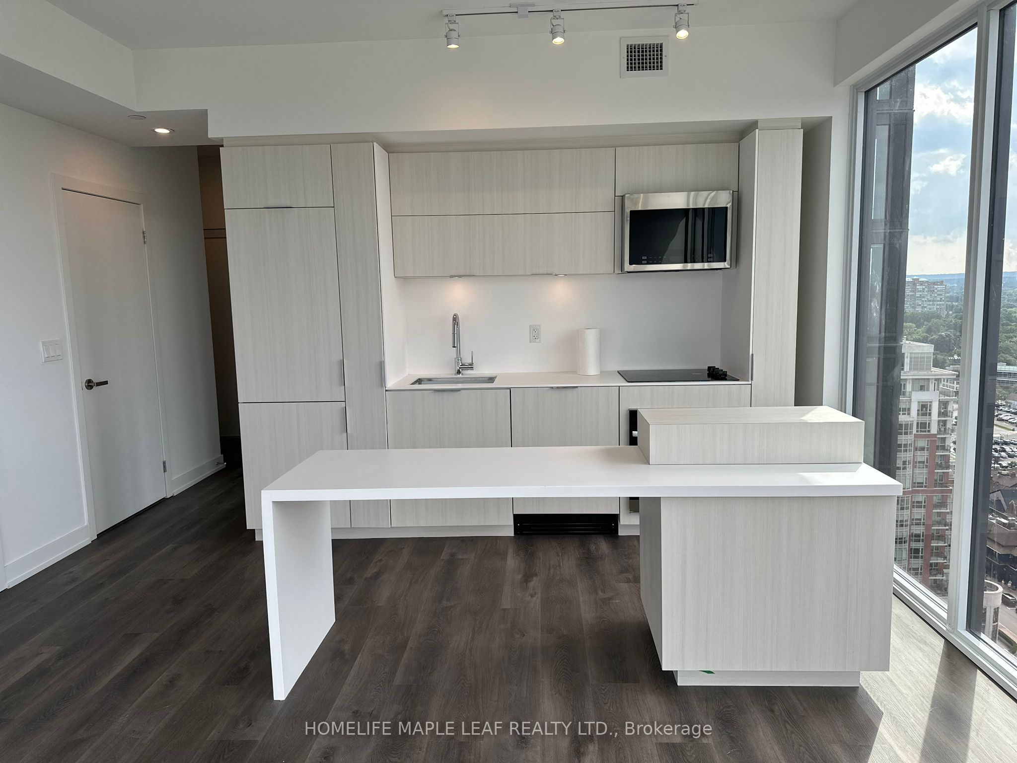 370 Martha Street 2102, Burlington, ON L7R 0G9 photo 4