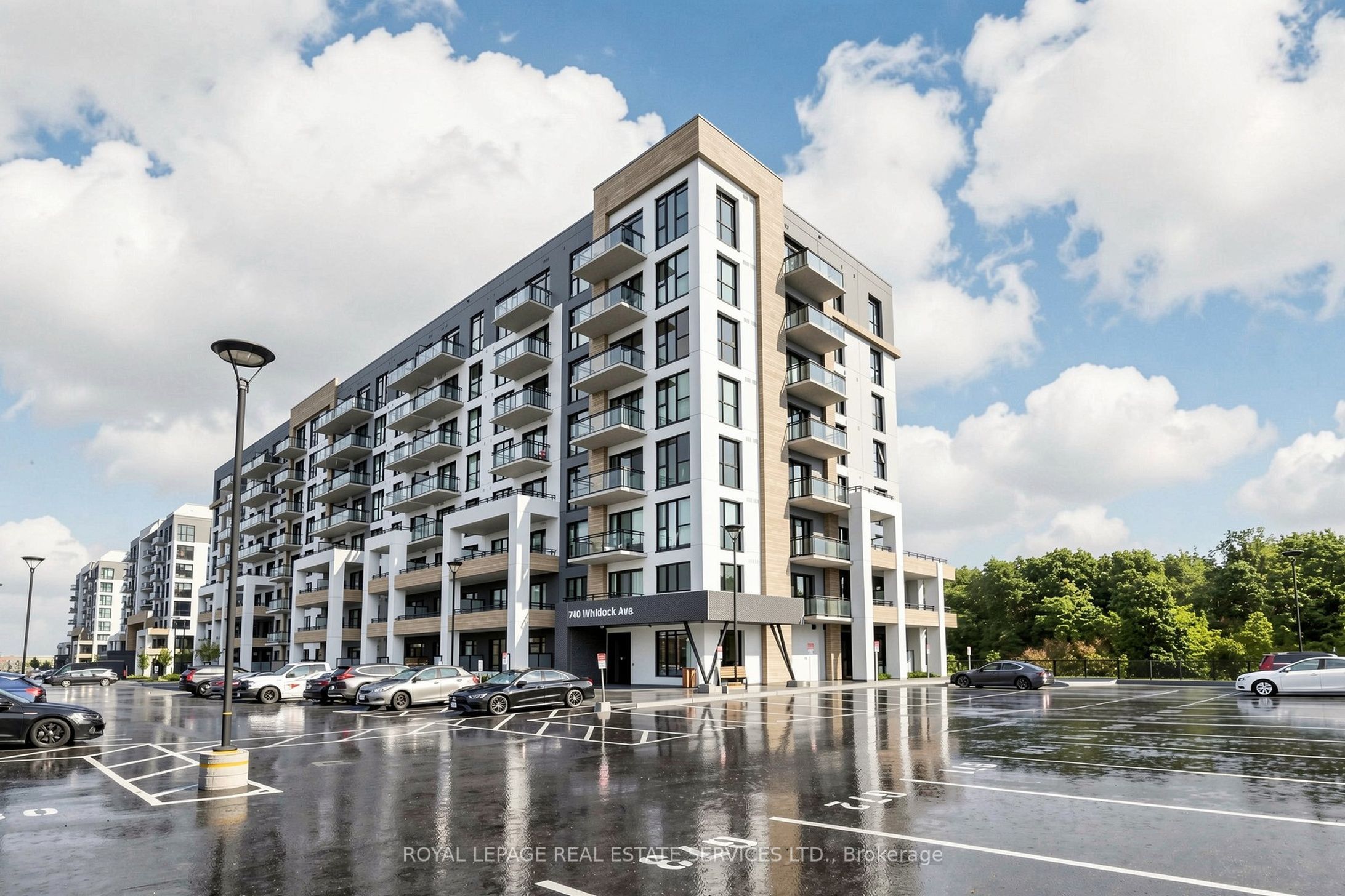 740 Whitlock Avenue 405, Milton, ON L9E 1B6