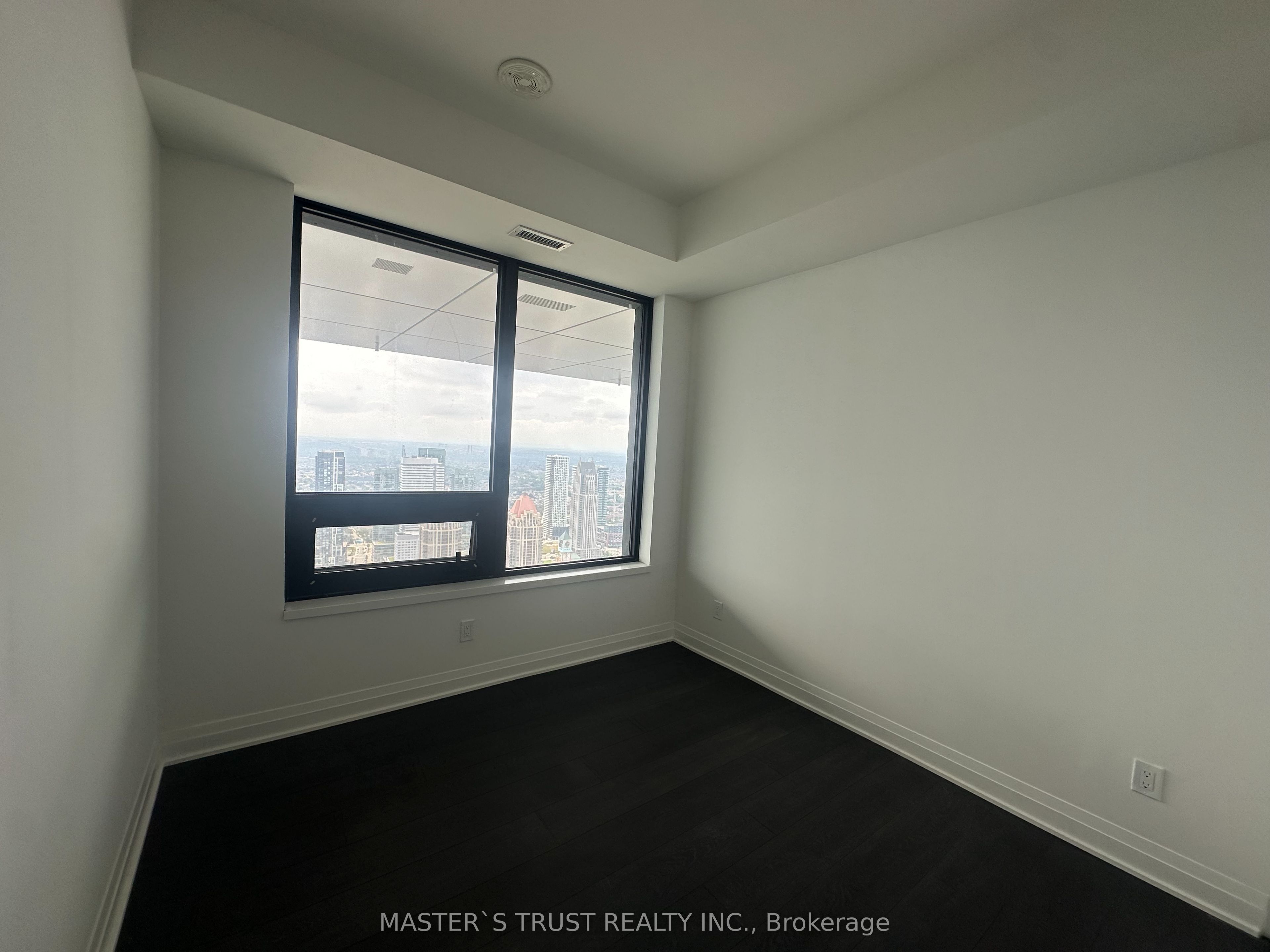 4015 The Exchange S 5404, Mississauga, ON L5B 0N9 photo 5