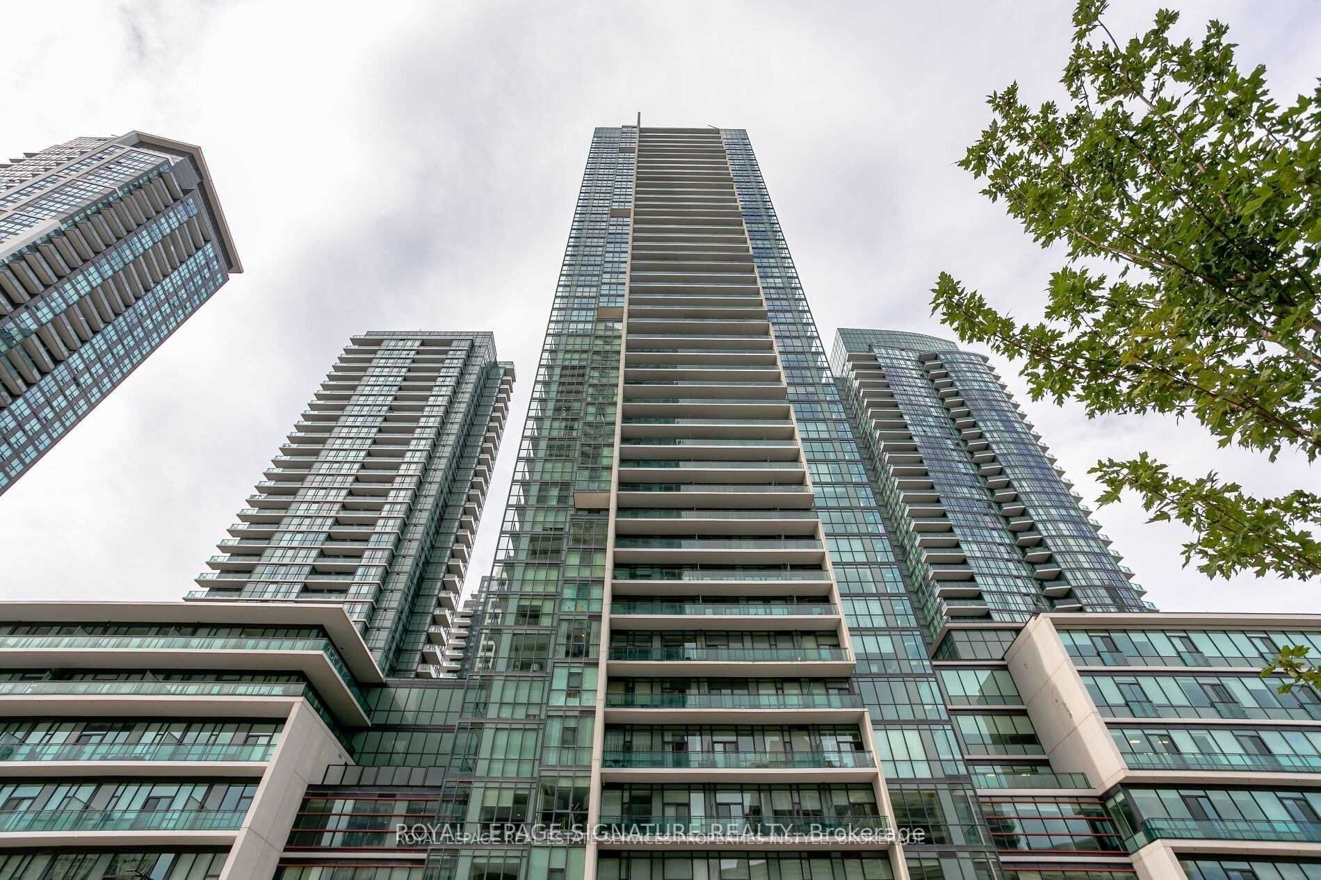 4070 Confederation Parkway 3604, Mississauga, ON L5B 0E9 photo 3