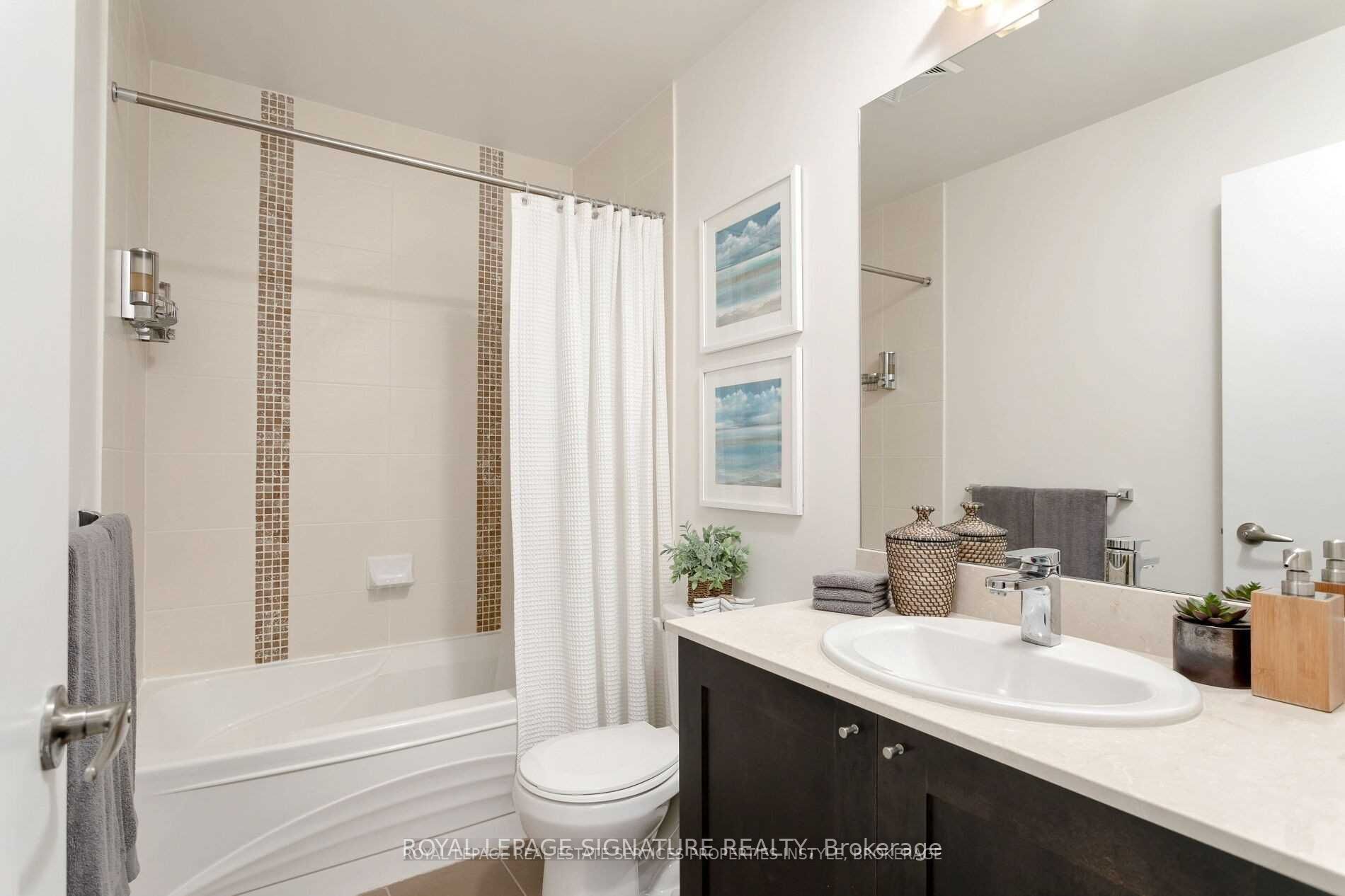 4070 Confederation Parkway 3604, Mississauga, ON L5B 0E9 photo 5