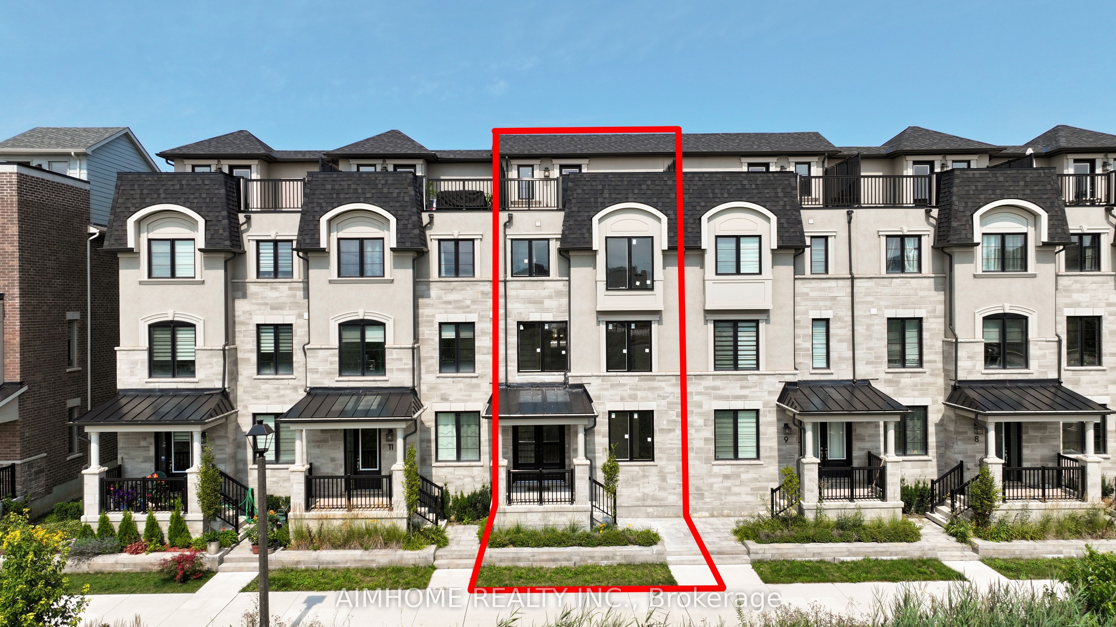 3070 John McKay Boulevard 10, Oakville, ON L6H 4K5