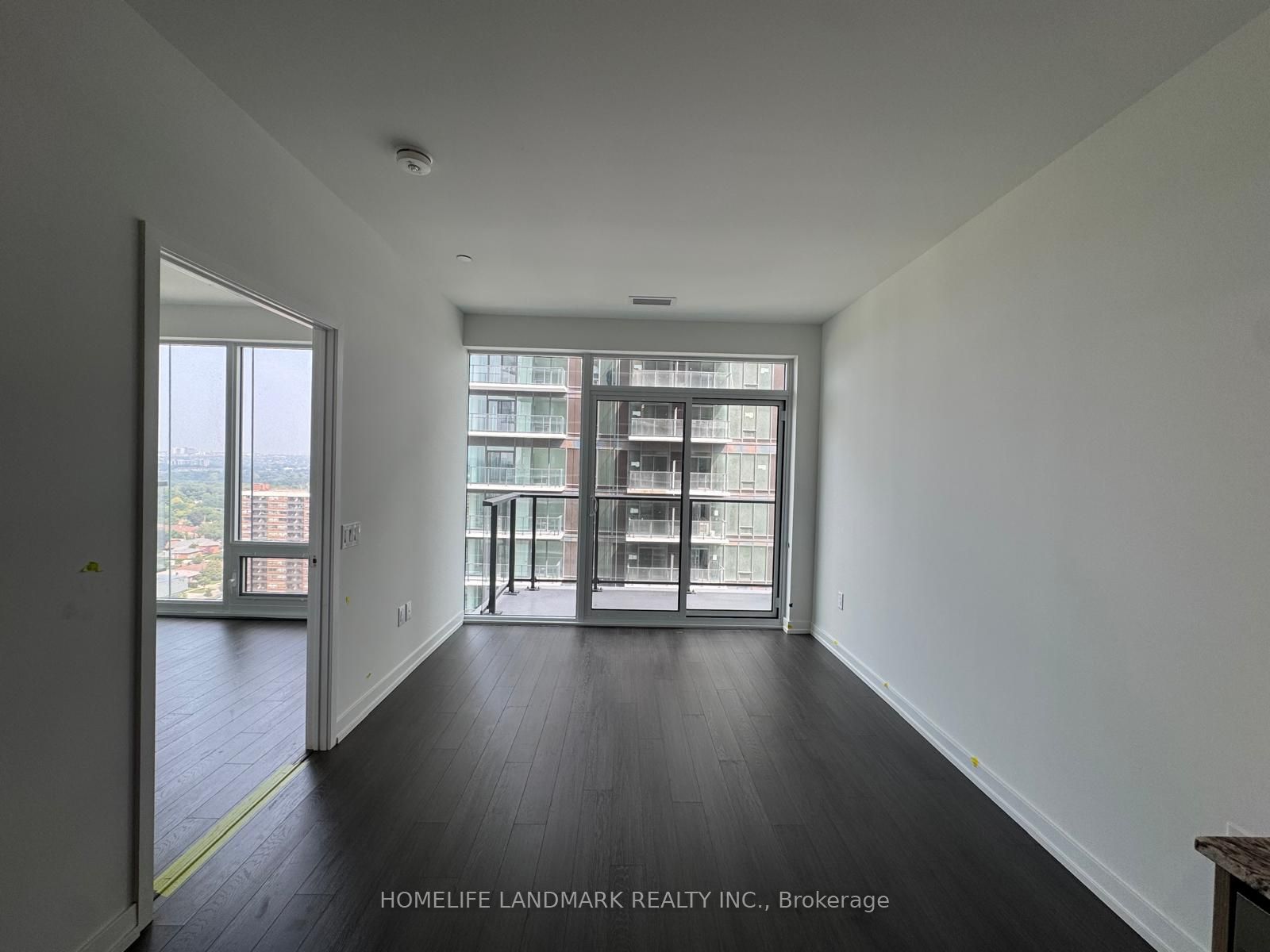 4010 Eglinton Avenue W 1805, Toronto, ON M9A 0G5 photo 2