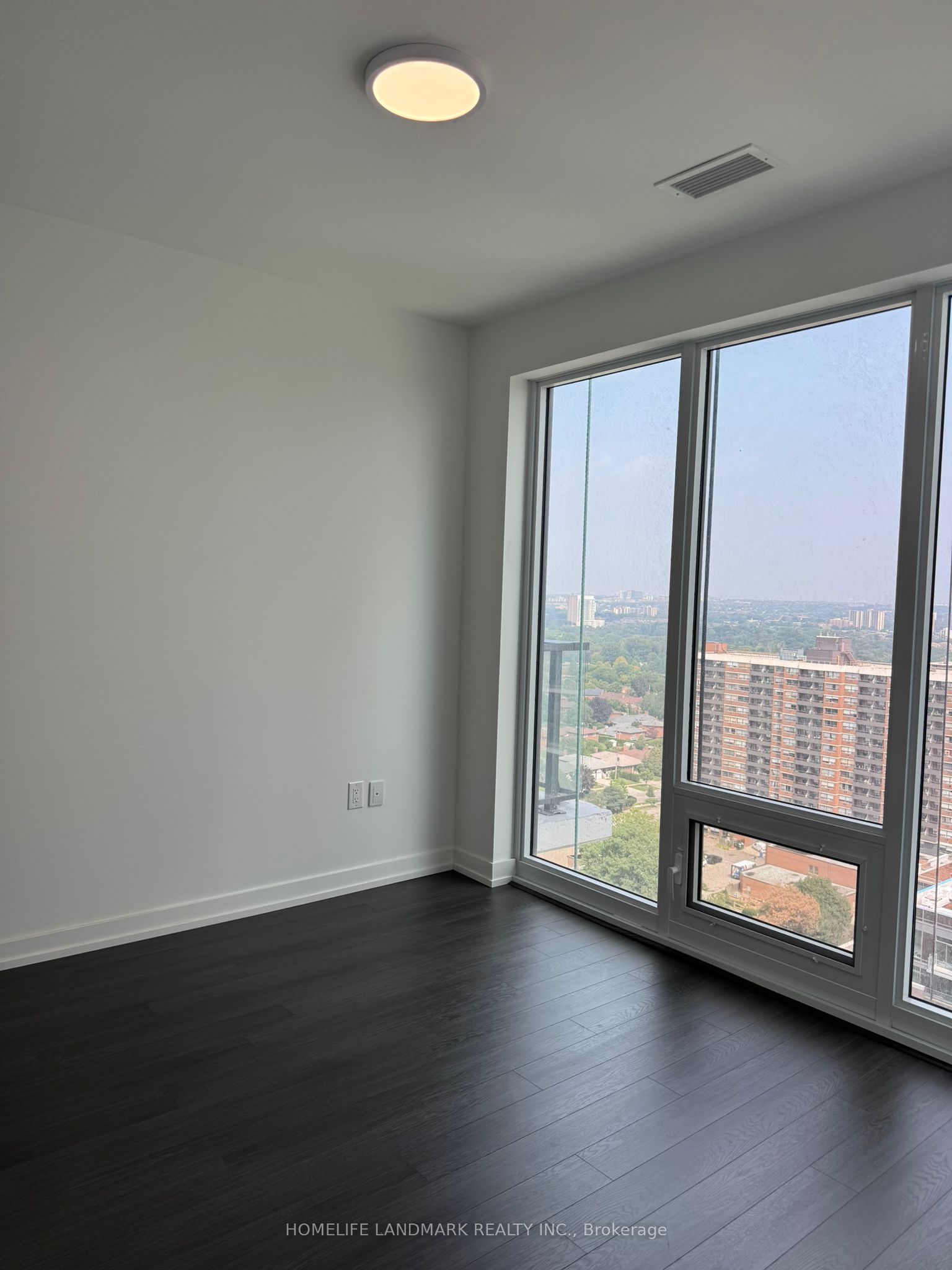 4010 Eglinton Avenue W 1805, Toronto, ON M9A 0G5 photo 4