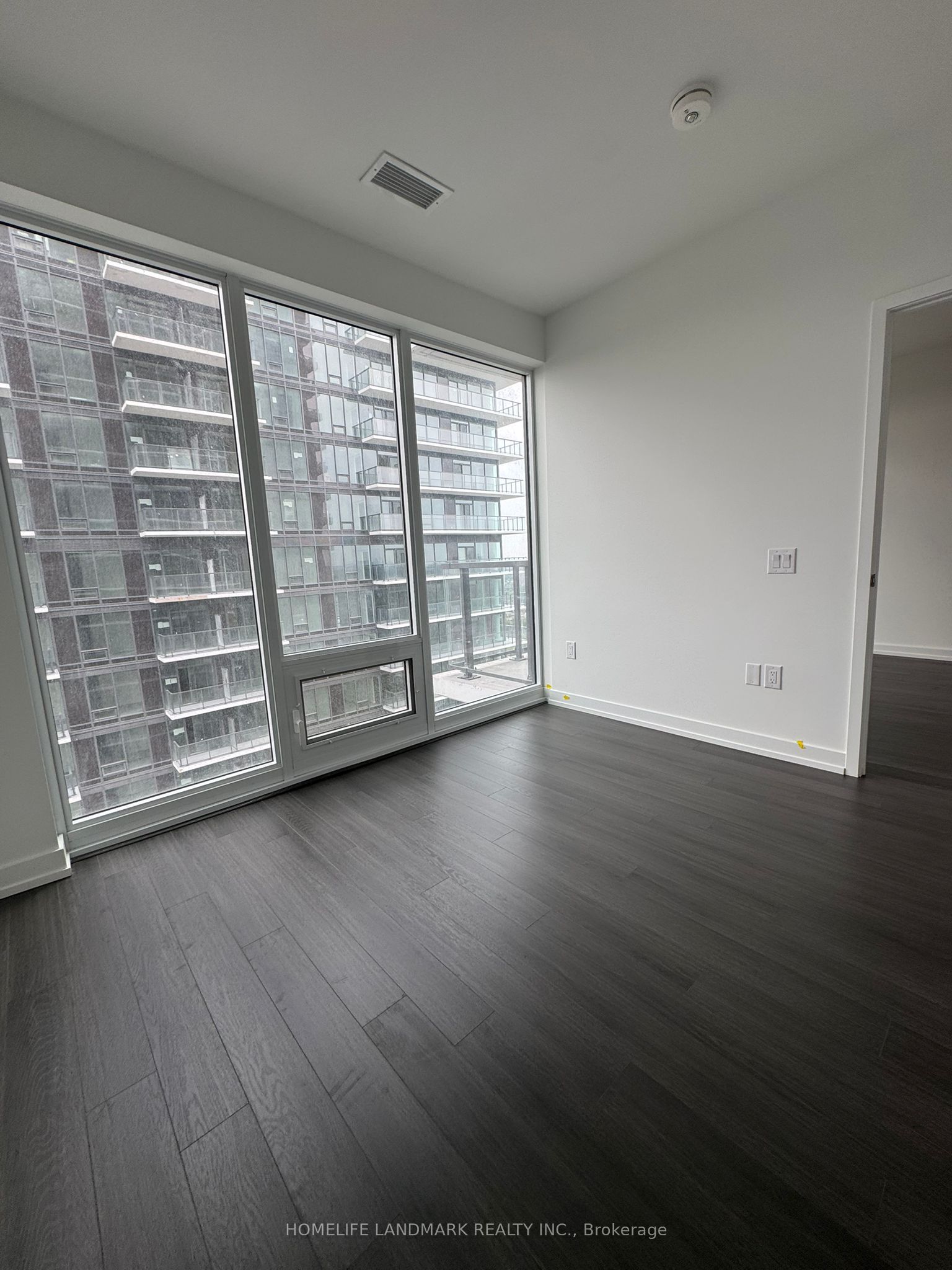 4010 Eglinton Avenue W 1805, Toronto, ON M9A 0G5 photo 5