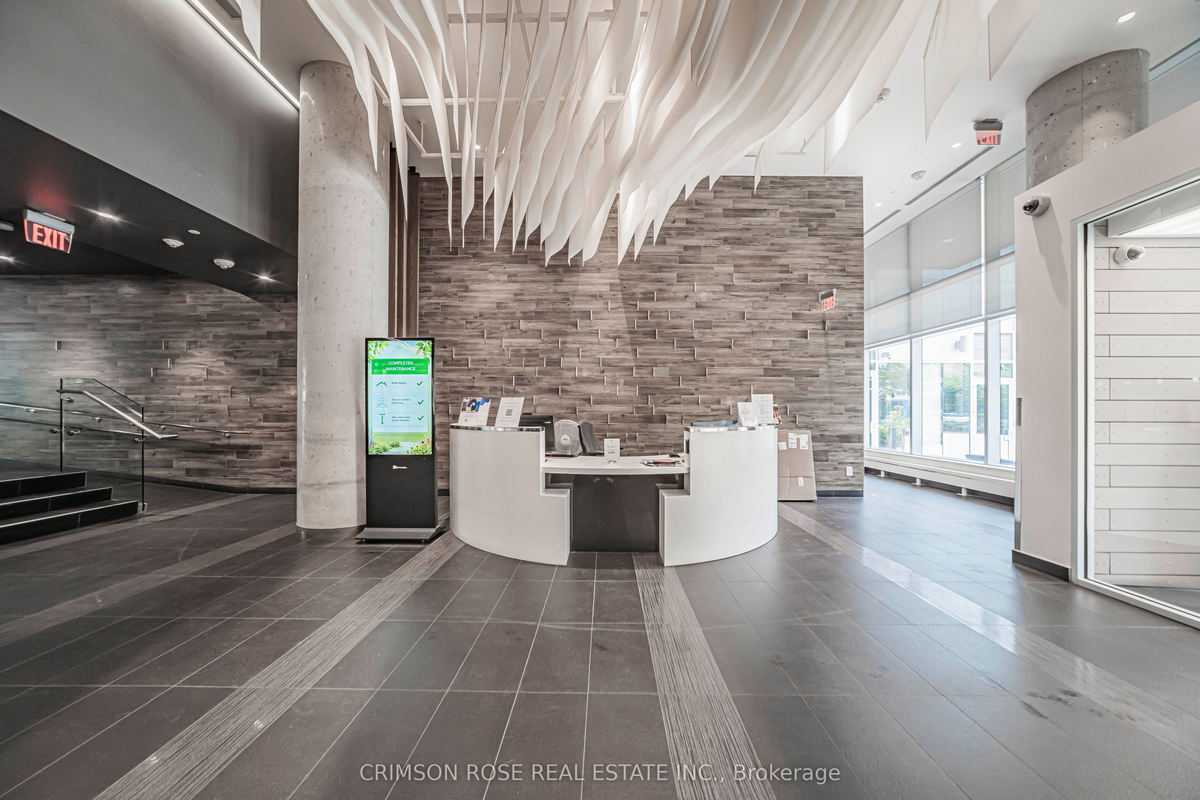 1830 Bloor Street W 335, Toronto, ON M6P 0A2 photo 4