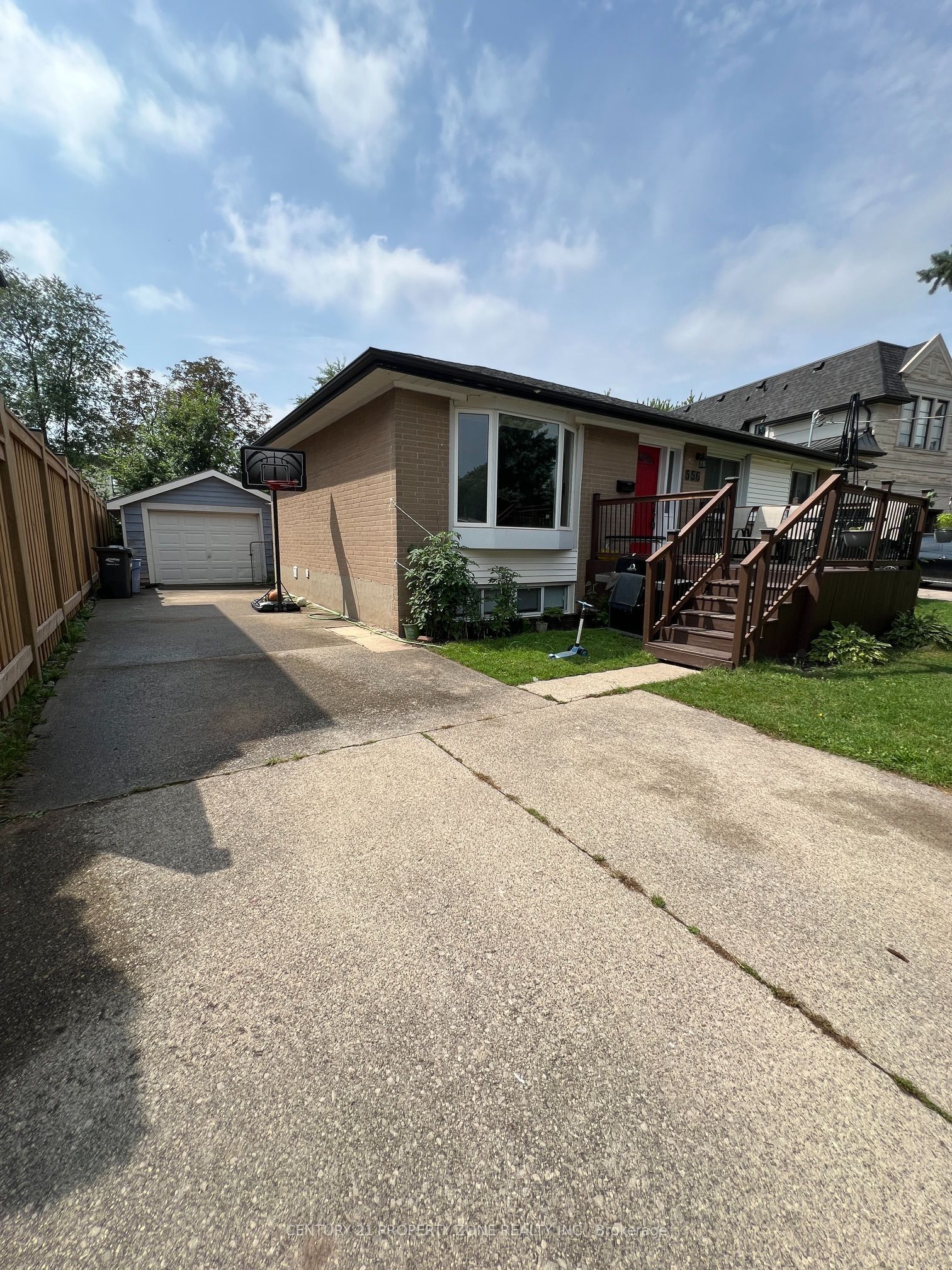 556 Sherin Drive, Oakville, ON L6L 4J8 photo 3