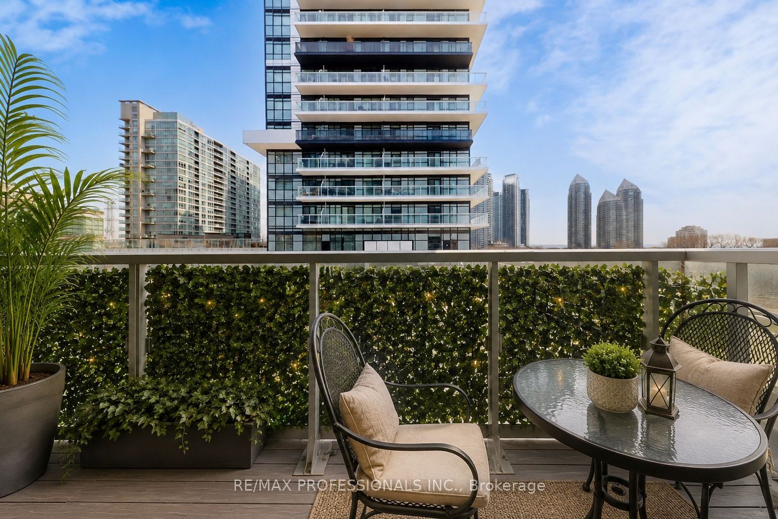251 Manitoba Street 504, Toronto, ON M8Y 0C7 photo 5