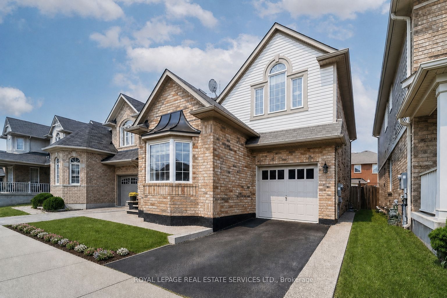 243 McDougall Cross, Milton, ON L9T 0P3 photo 2