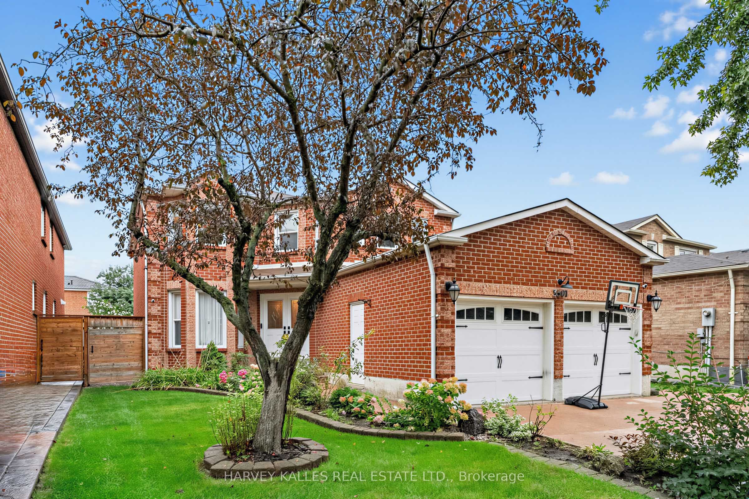 3501 Copernicus Drive, Mississauga, ON L5B 3K6 photo 2