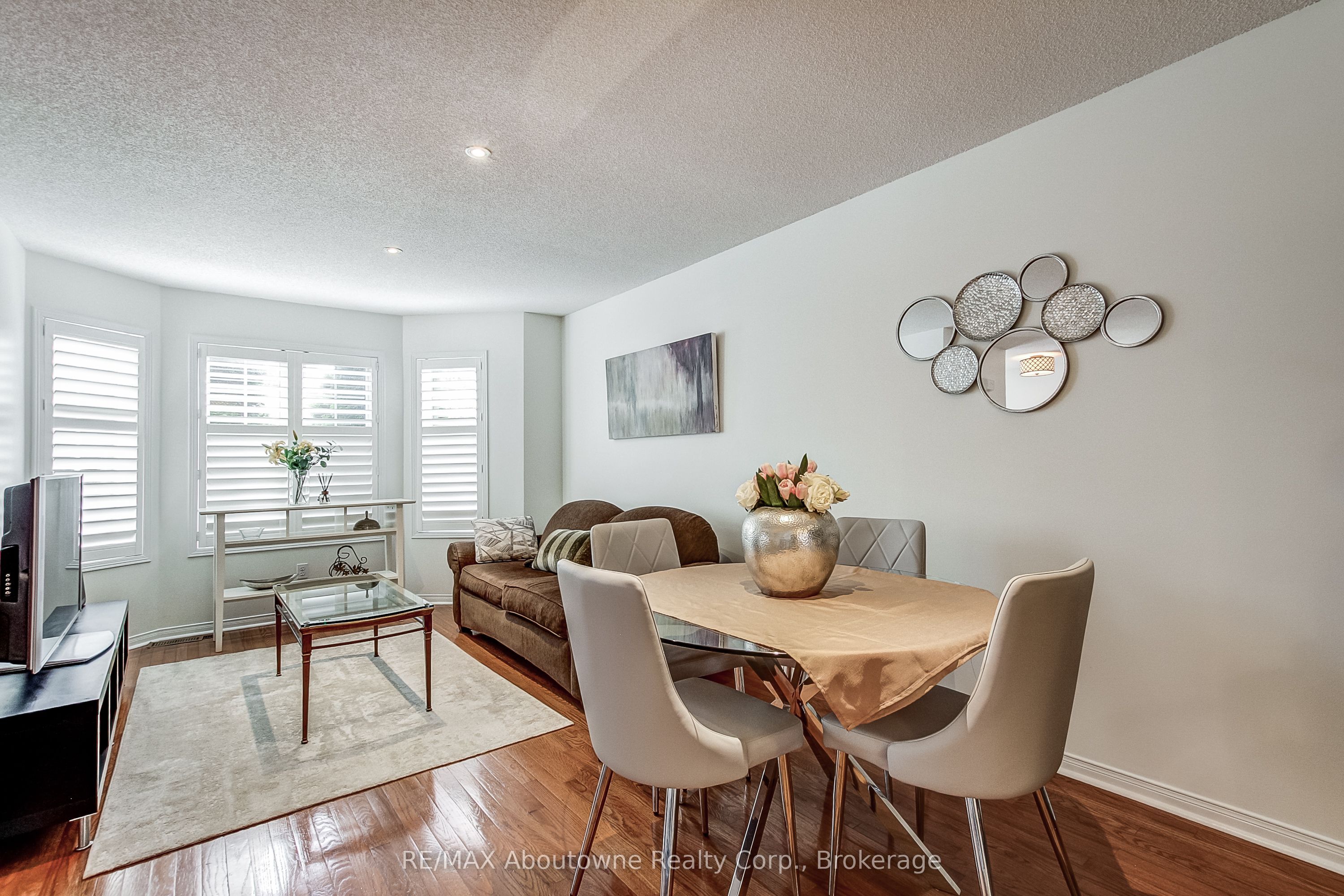 2150 Forest Gate Park, Oakville, ON L6M 4B4 photo 5