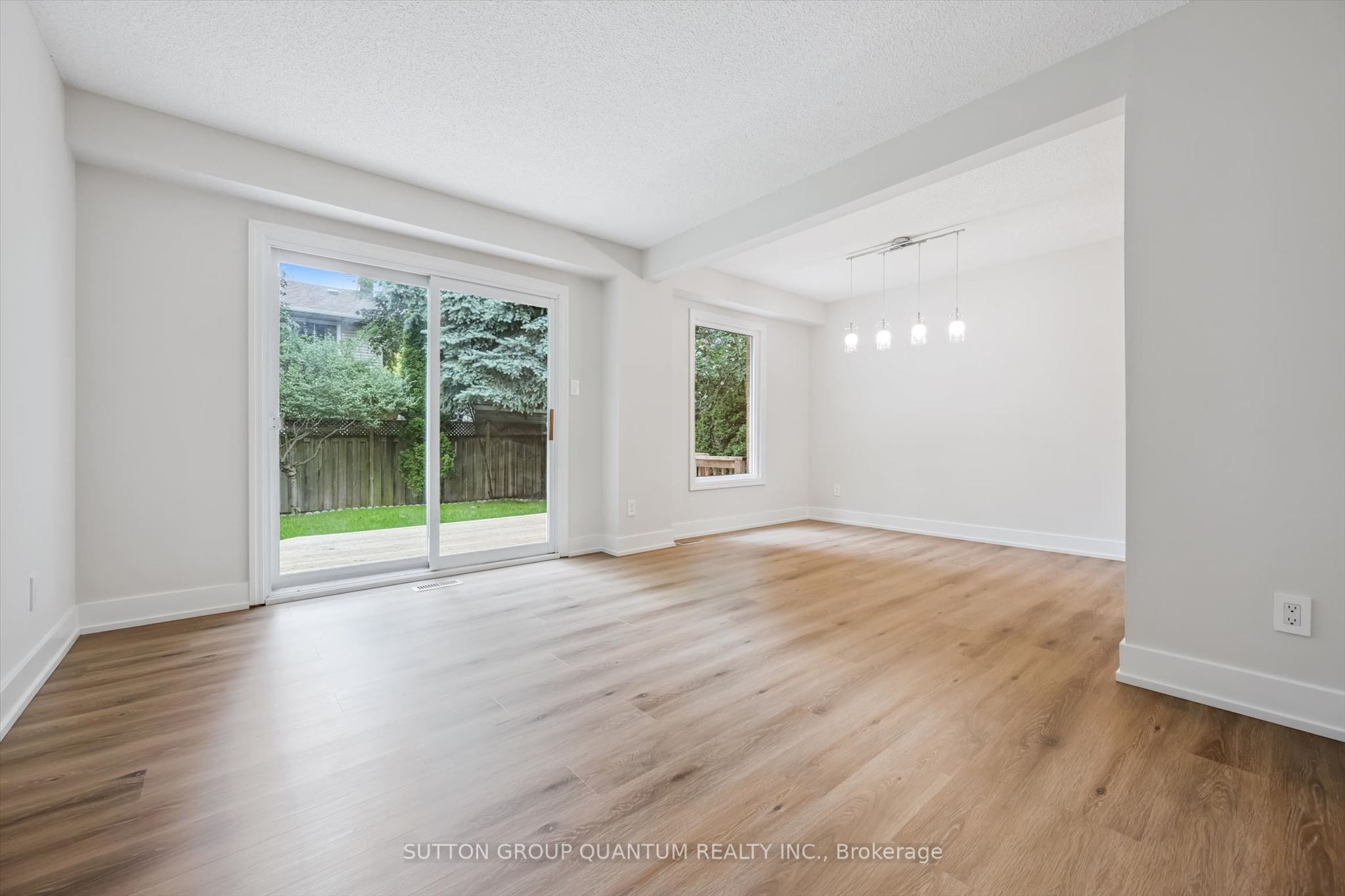 157 Riverview Street, Oakville, ON L6L 5S2 photo 3