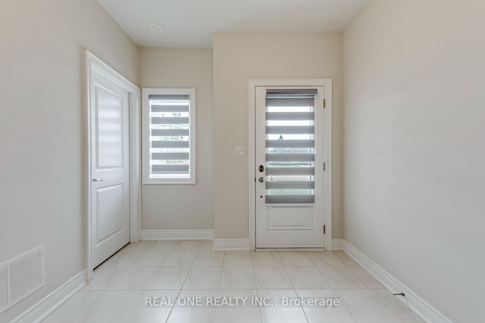 2140 Trafalgar Road 44, Oakville, ON L6H 8A5 photo 5