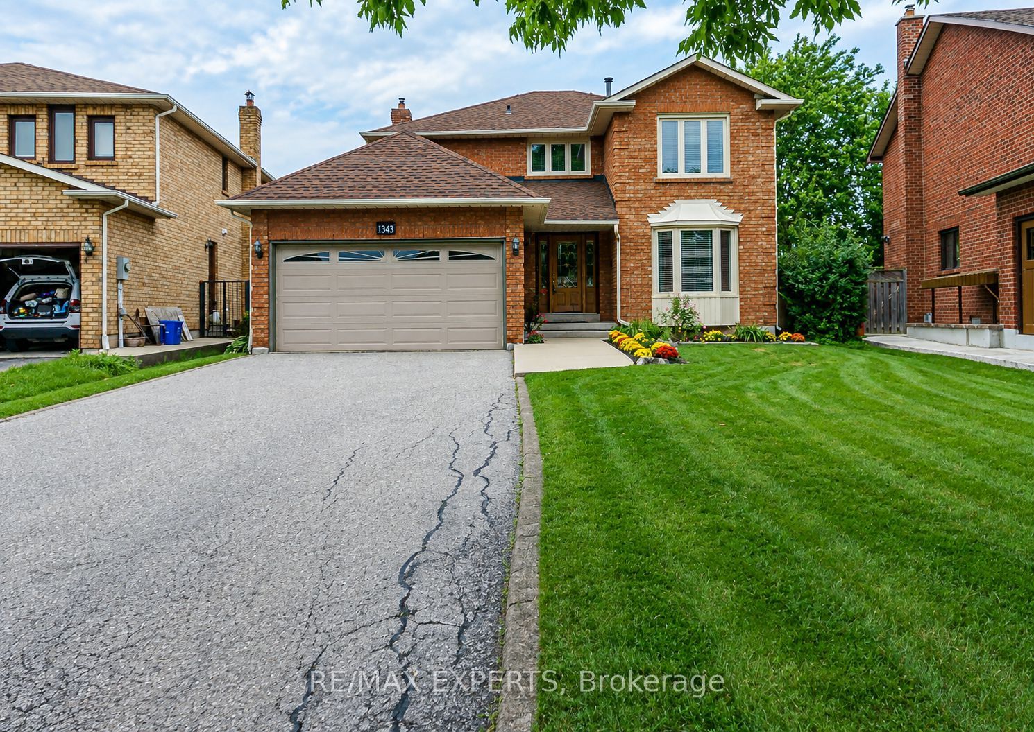 1343 Greenwood Crescent, Oakville, ON L6J 6V4 photo 2