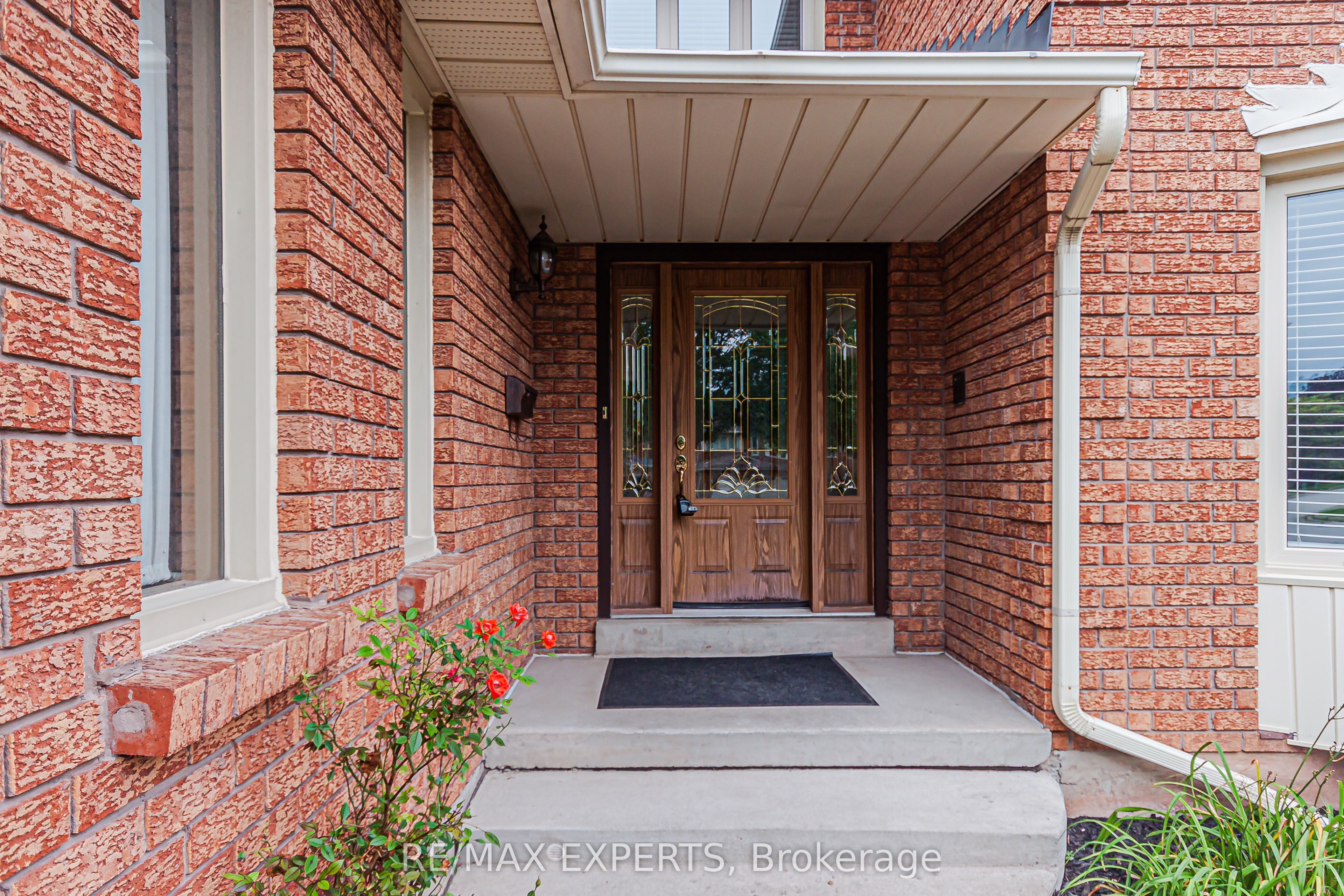 1343 Greenwood Crescent, Oakville, ON L6J 6V4 photo 3