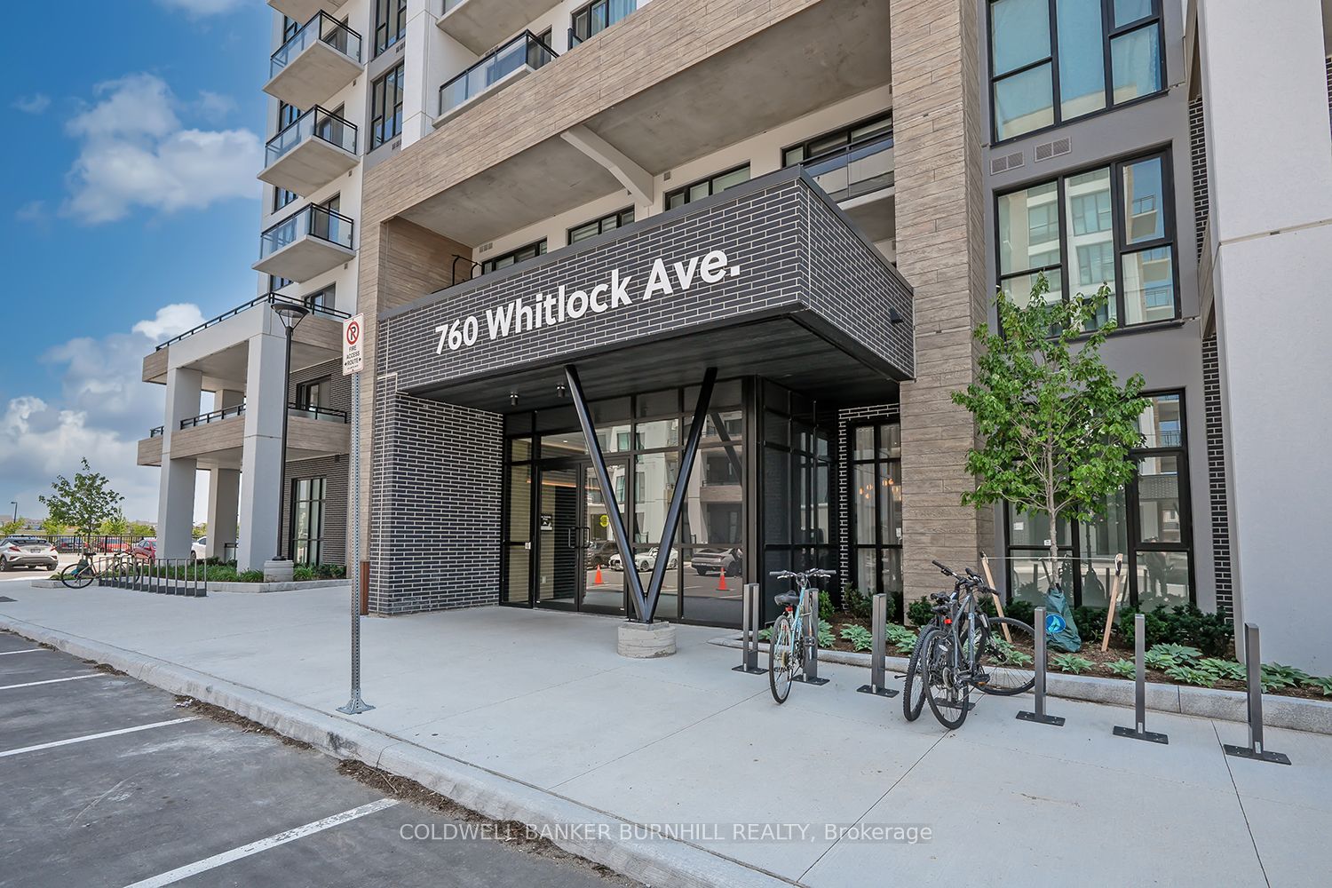 760 Whitlock Avenue 702, Milton, ON L9E 1S2 photo 2