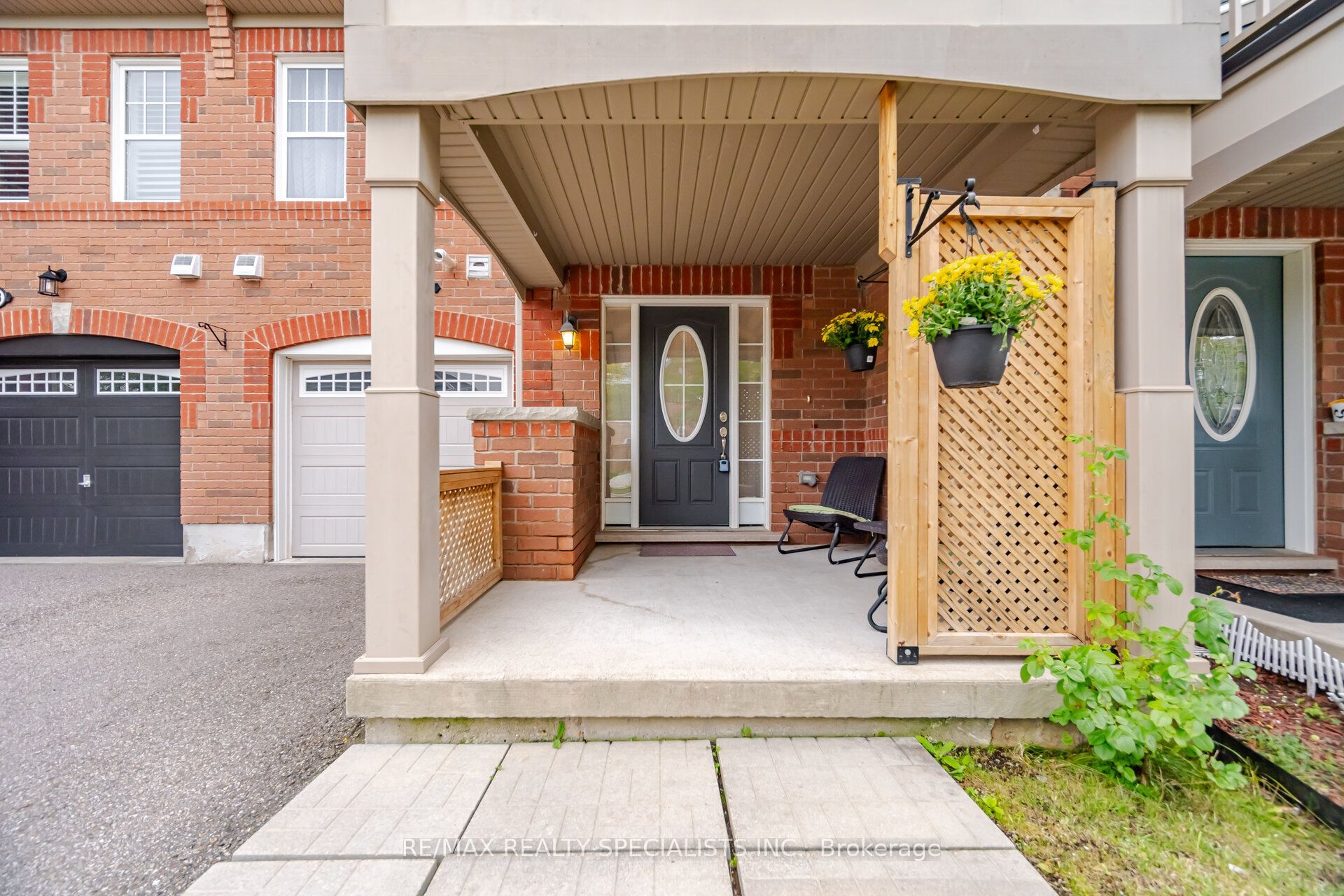 220 Mortimer Crescent, Milton, ON L9T 8N8 photo 3
