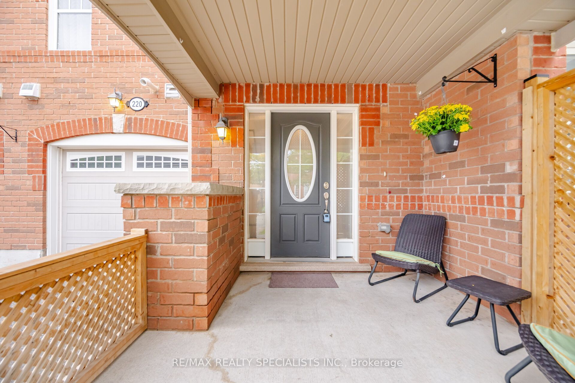 220 Mortimer Crescent, Milton, ON L9T 8N8 photo 5