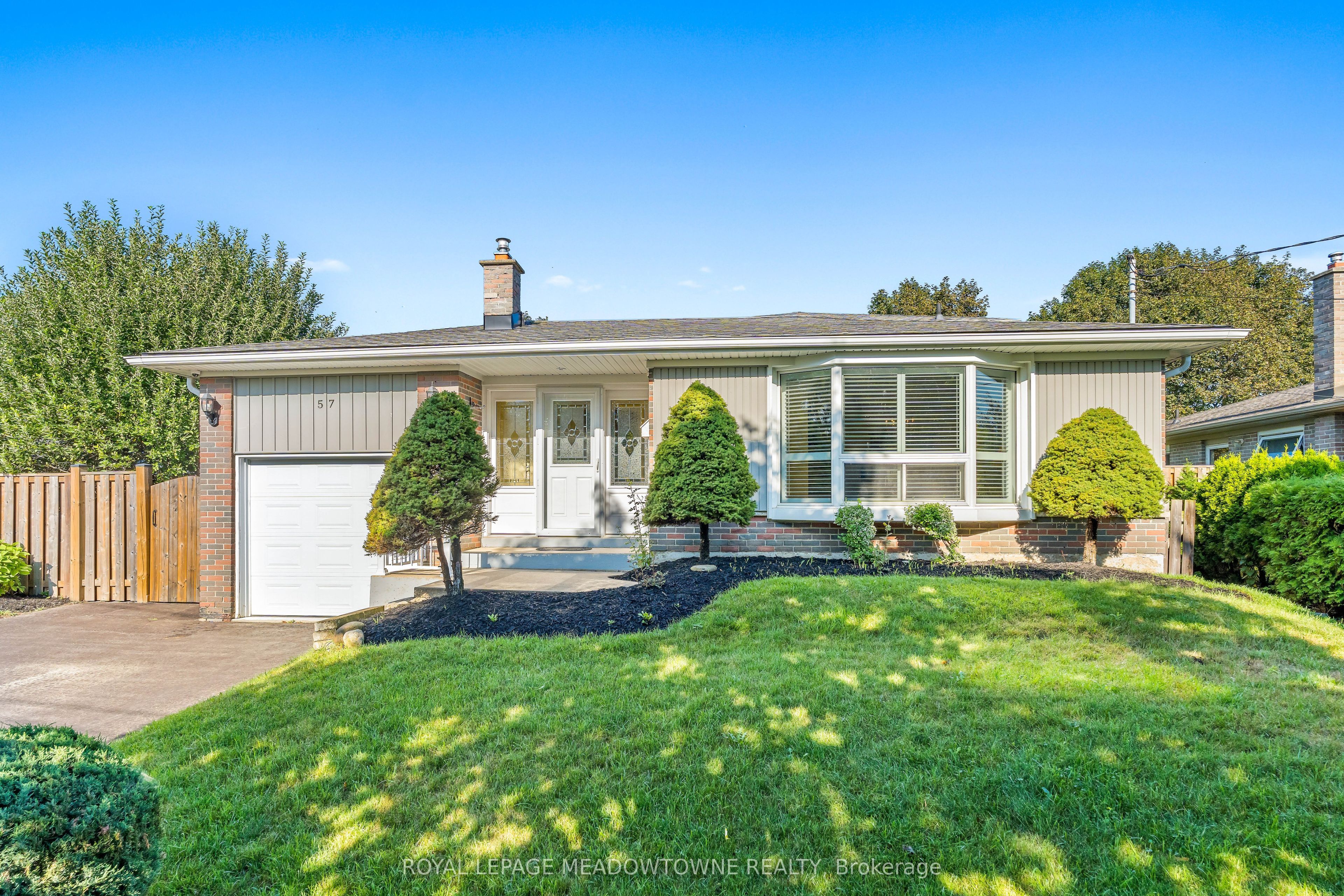 57 Dawson Crescent, Halton Hills, ON L7G 1H3 photo 2