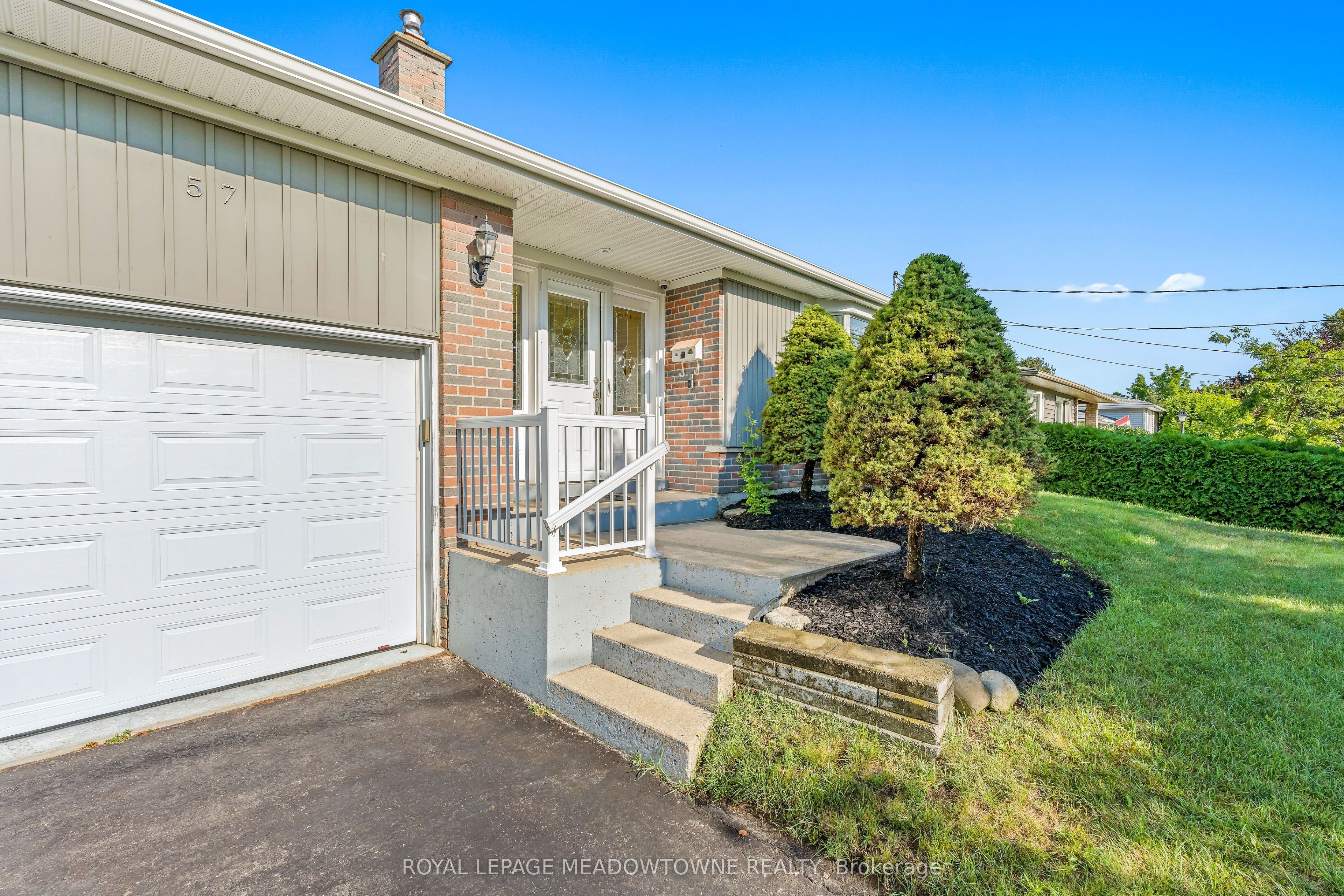 57 Dawson Crescent, Halton Hills, ON L7G 1H3 photo 3