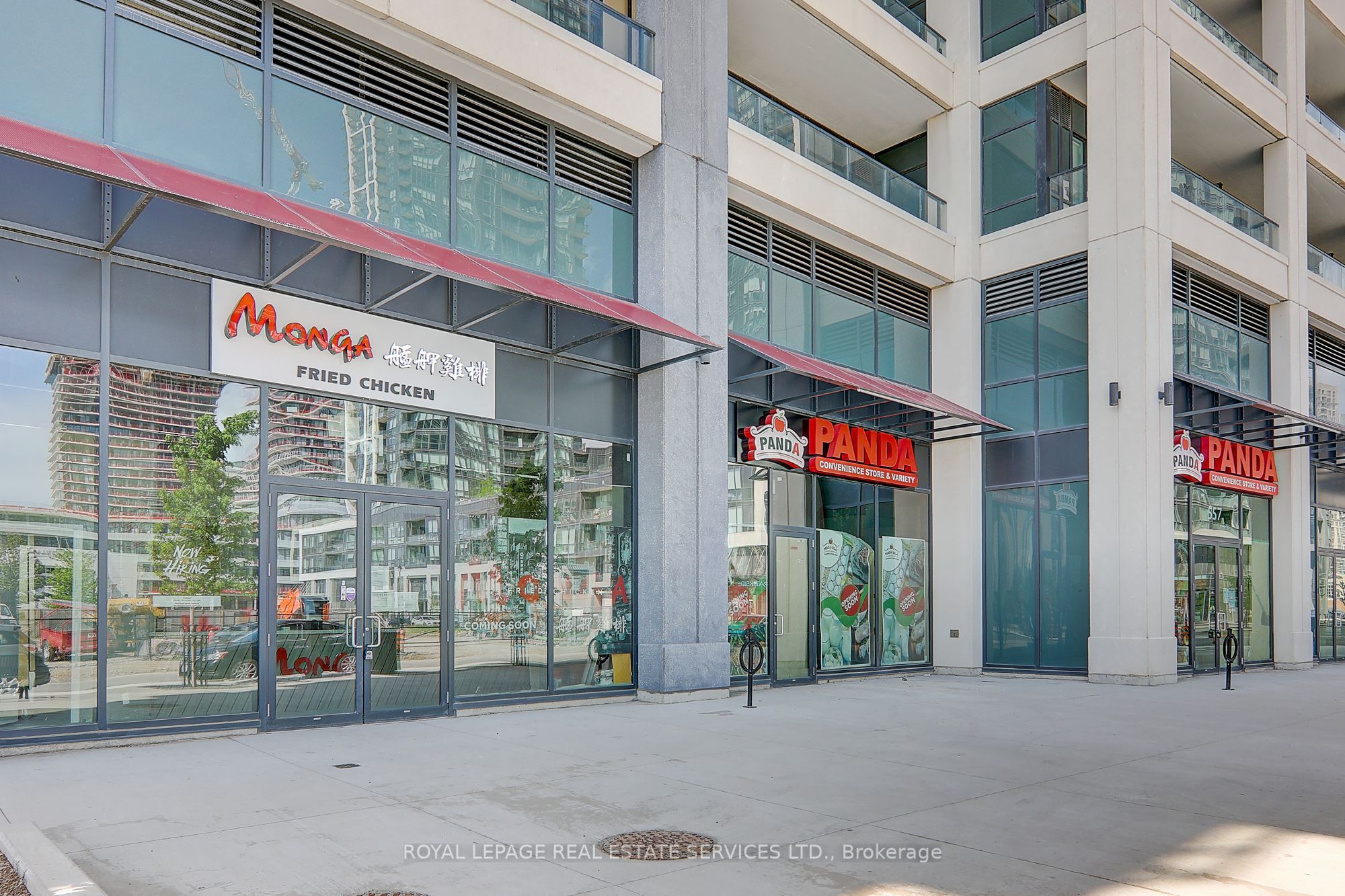 4055 Parkside Village Drive 1816, Mississauga, ON L5B 0K8 photo 2