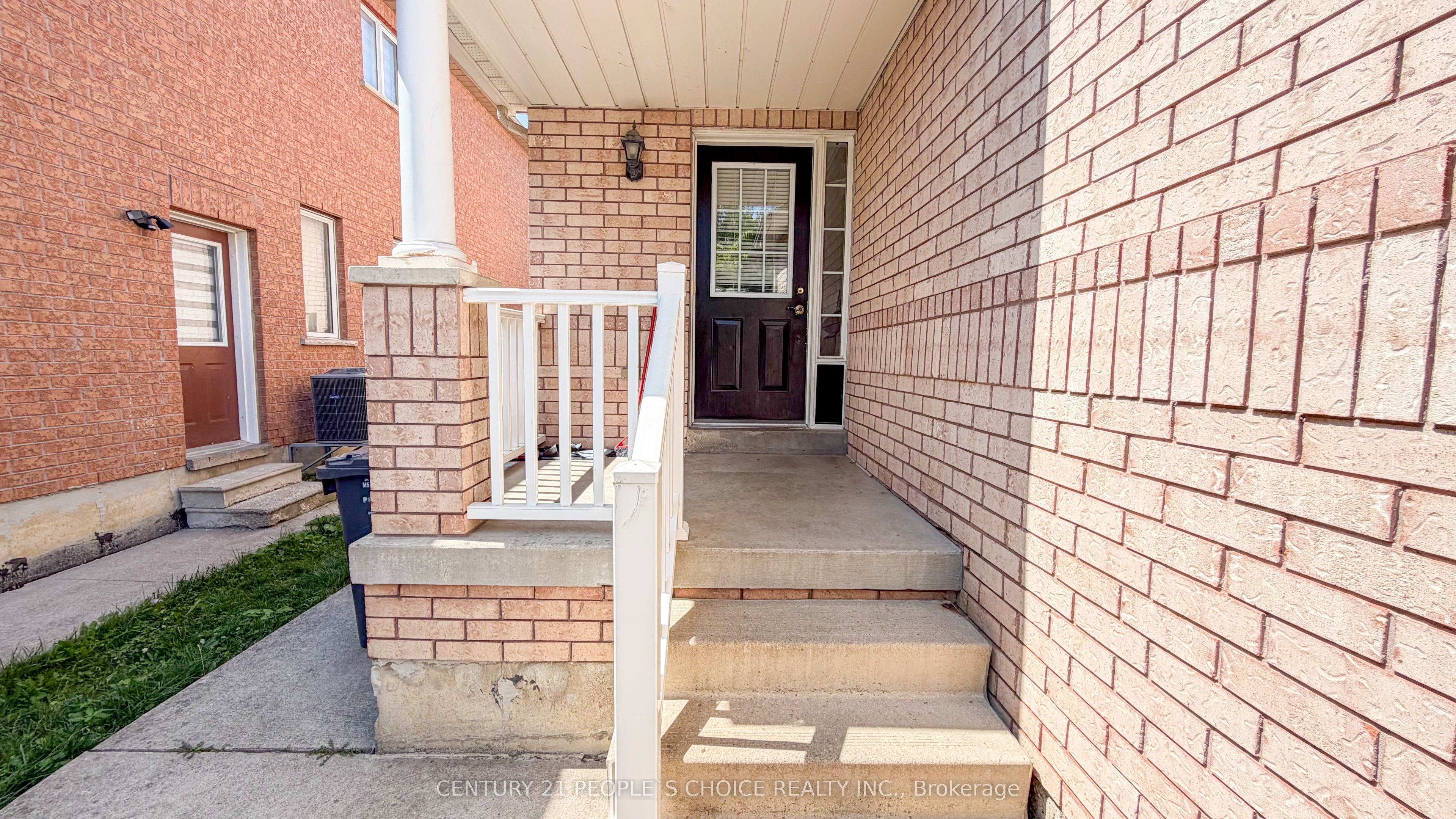 20 Belinda Drive, Brampton, ON L7A 2W6 photo 4