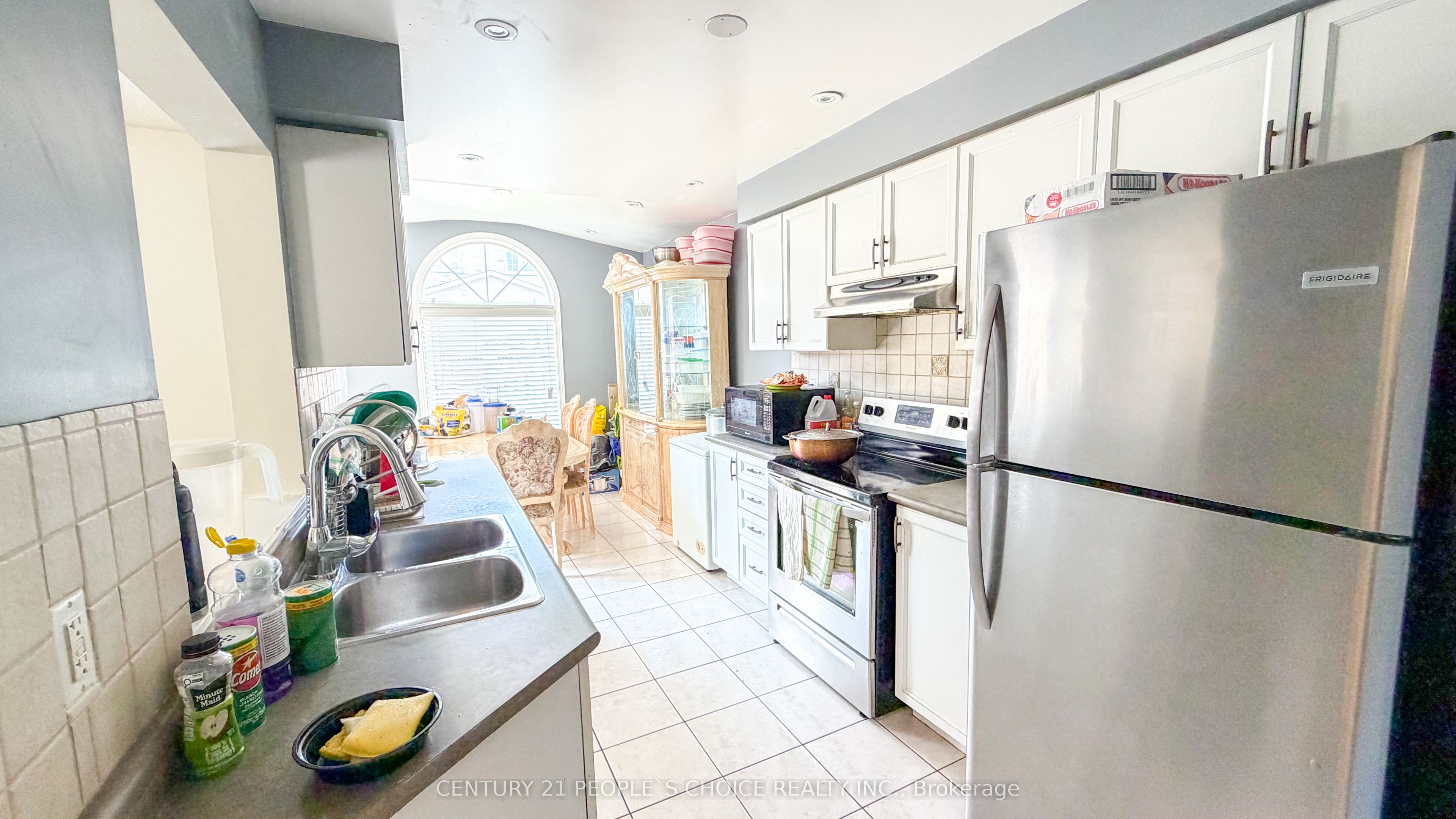 20 Belinda Drive, Brampton, ON L7A 2W6 photo 5