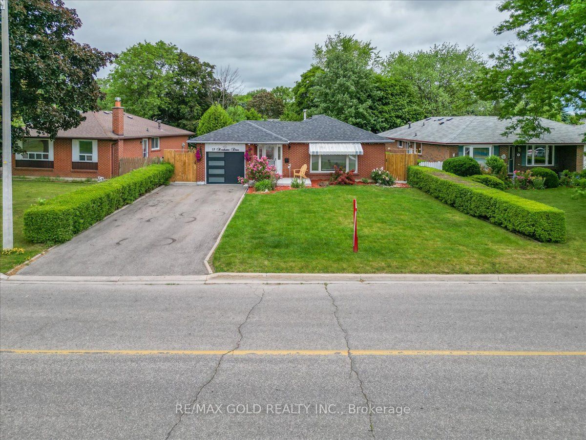 53 Dorchester Drive, Brampton, ON L6T 3E2 photo 2