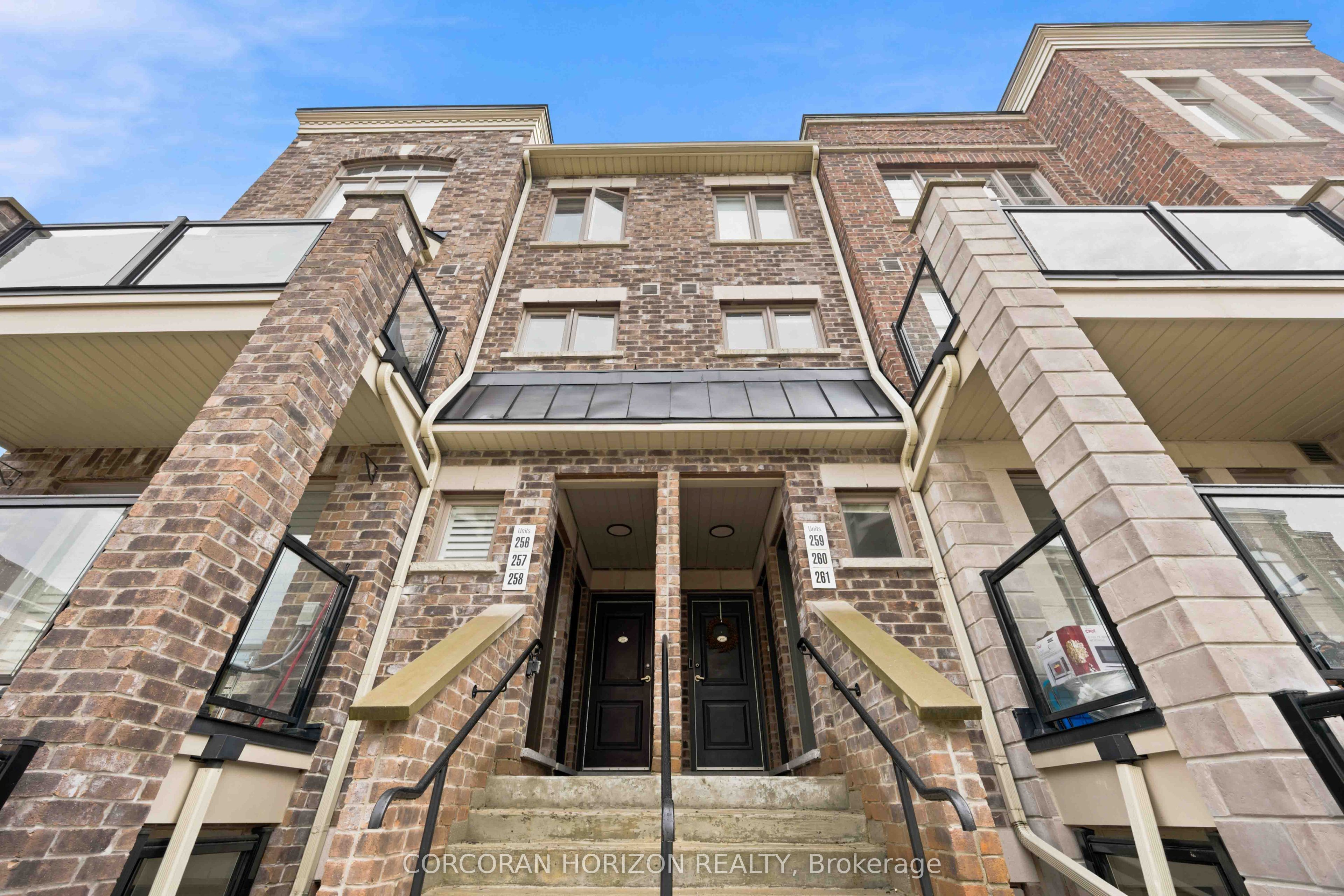 60 Parrotta Drive 258, Toronto, ON M9M 0B4 photo 2