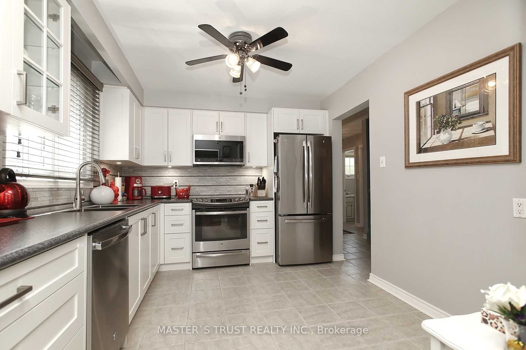1319 White Oaks Boulevard E, Oakville, ON L6H 2N7 photo 4
