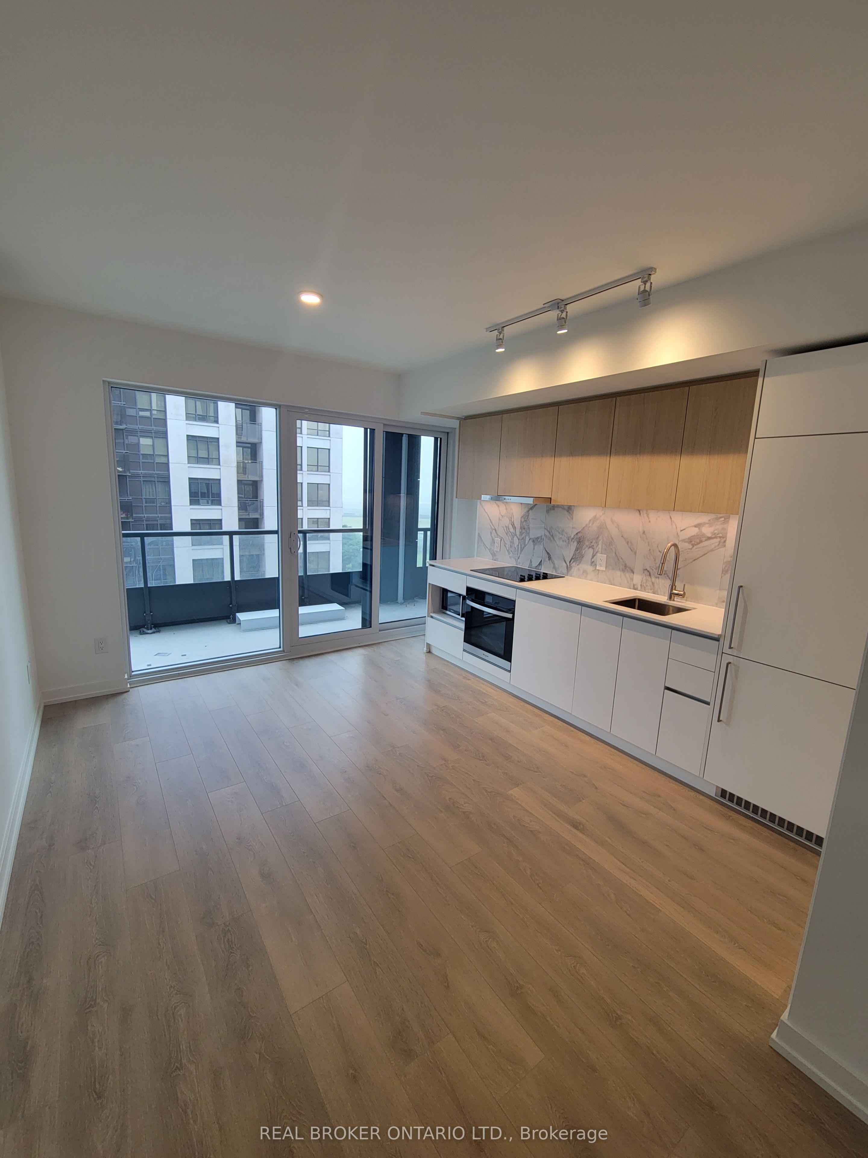 1100 Sheppard Avenue W 911, Toronto, ON M3J 0H1