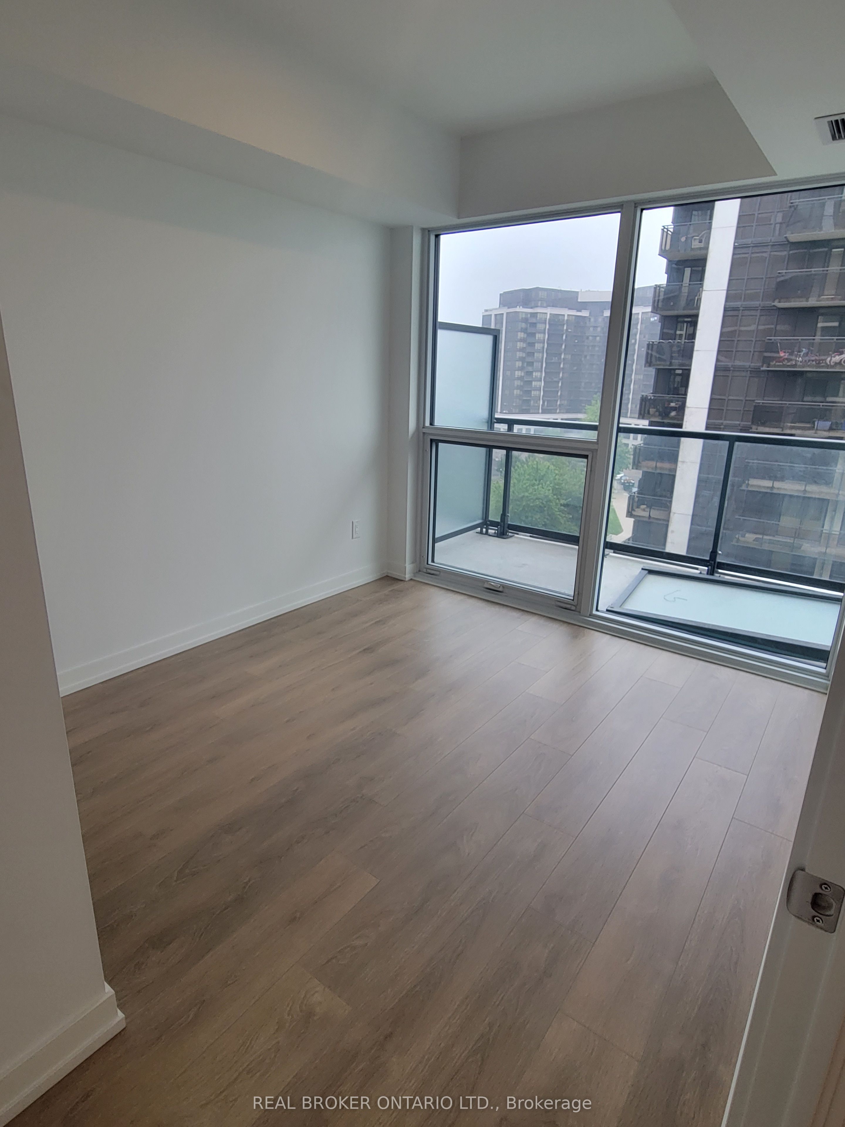 1100 Sheppard Avenue W 911, Toronto, ON M3J 0H1 photo 2