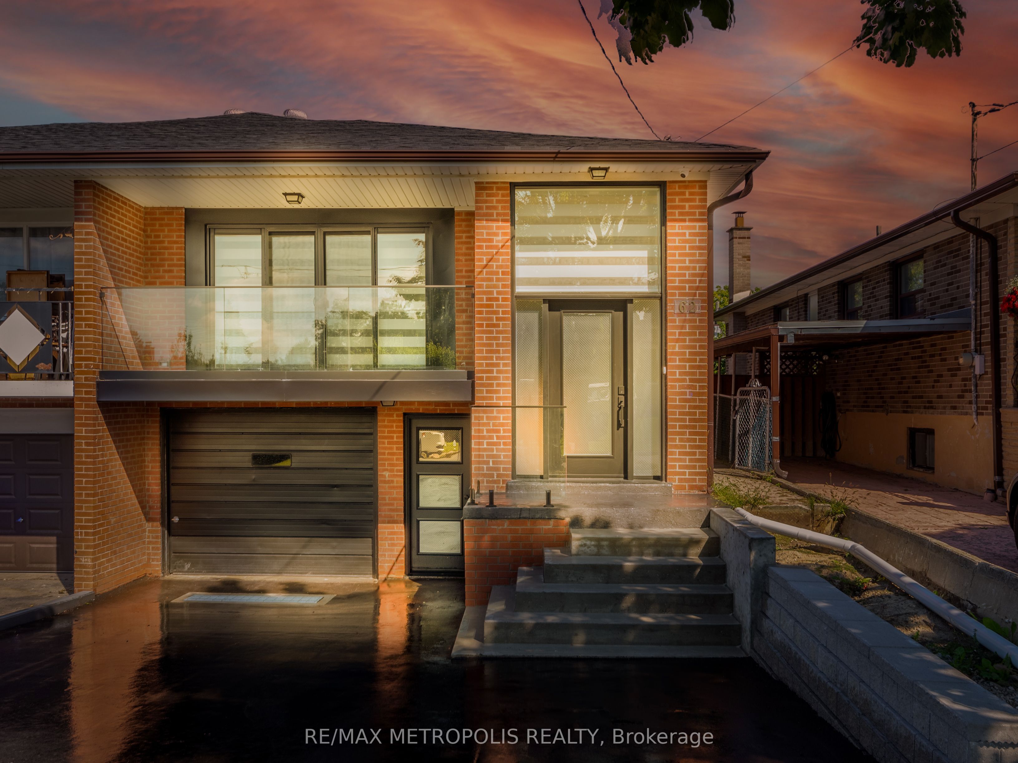 62 Davelayne Road Upper, Toronto, ON M9M 2A7
