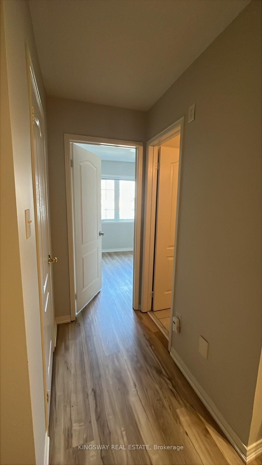 601 Shoreline Drive 222 (Bdrm 2), Mississauga, ON L5B 4K3 photo 2