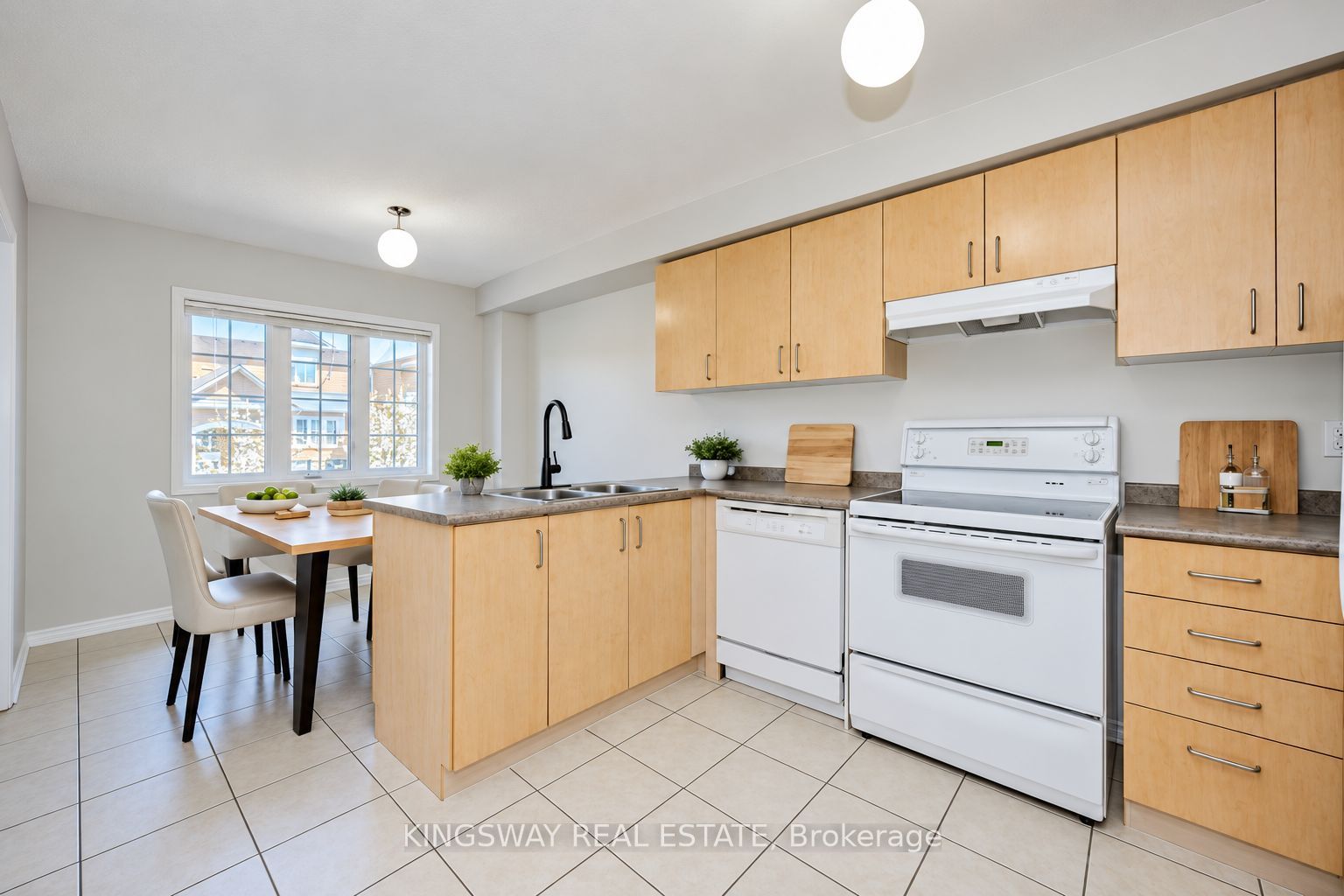 601 Shoreline Drive 222 (Bdrm 2), Mississauga, ON L5B 4K3 photo 5