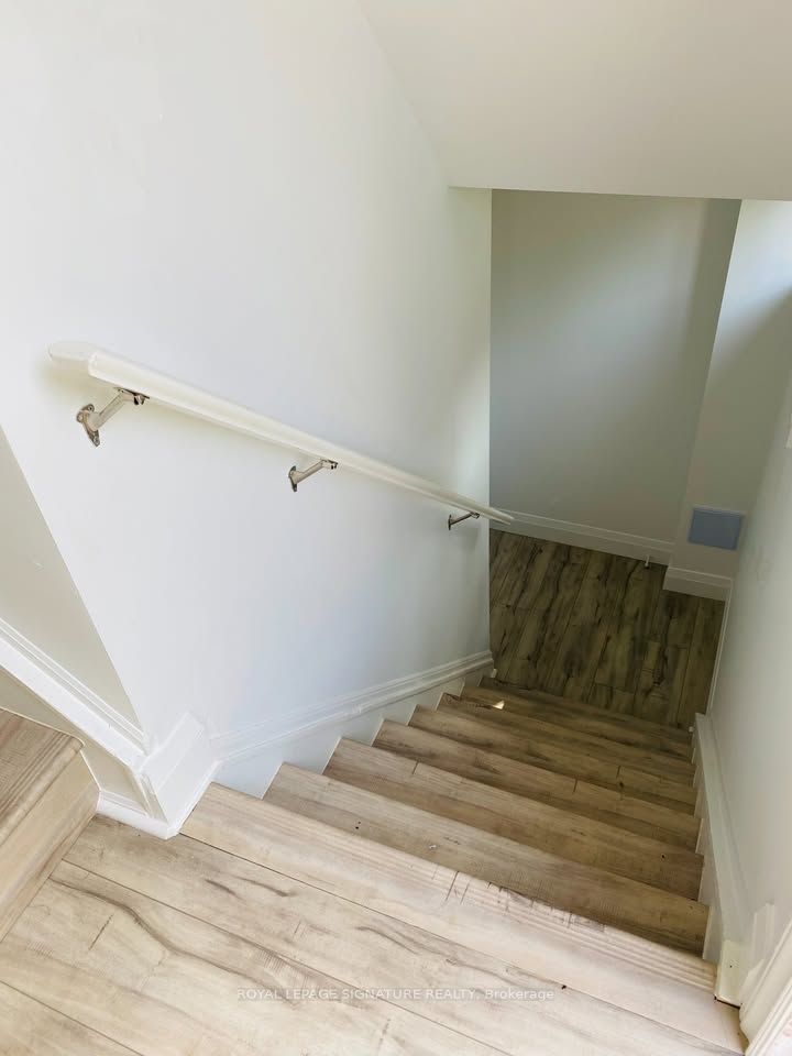 572 Weynway Court (Basement), Oakville, ON L6L 4G7 photo 2