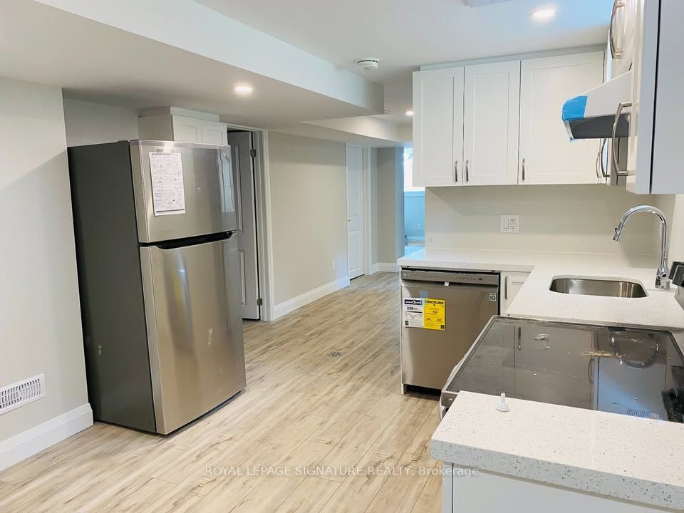572 Weynway Court (Basement), Oakville, ON L6L 4G7 photo 4