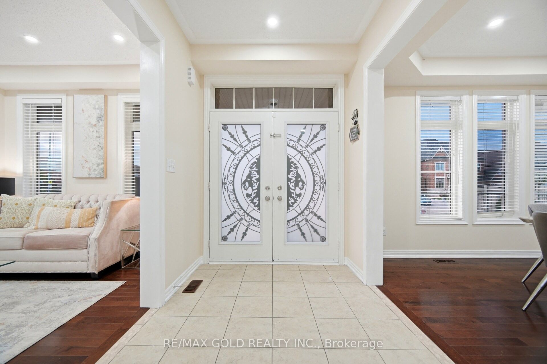 49 Squire Ellis Drive, Brampton, ON L6P 4C2 photo 5