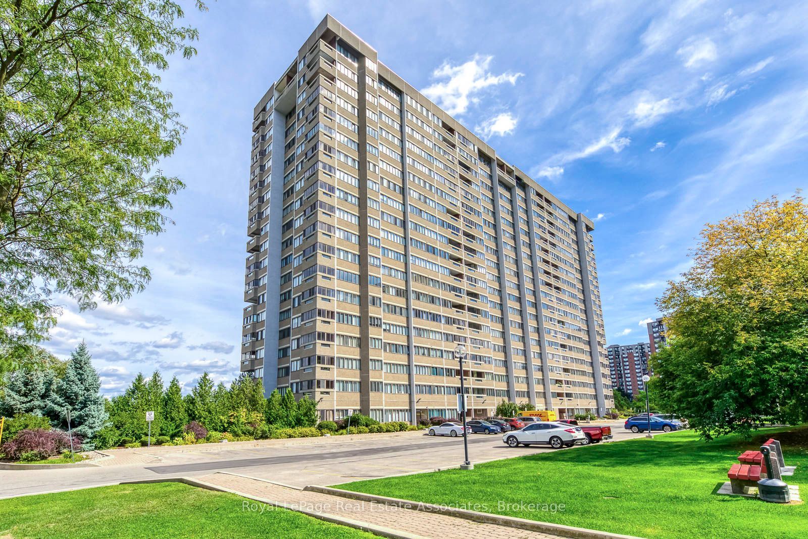 1580 Mississauga Valley Boulevard 1202, Mississauga, ON L5A 3T8