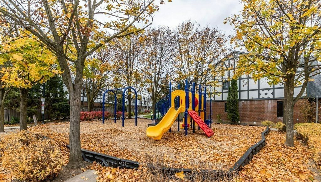 3050 Orleans Road 105, Mississauga, ON L5L 5P7 photo 3