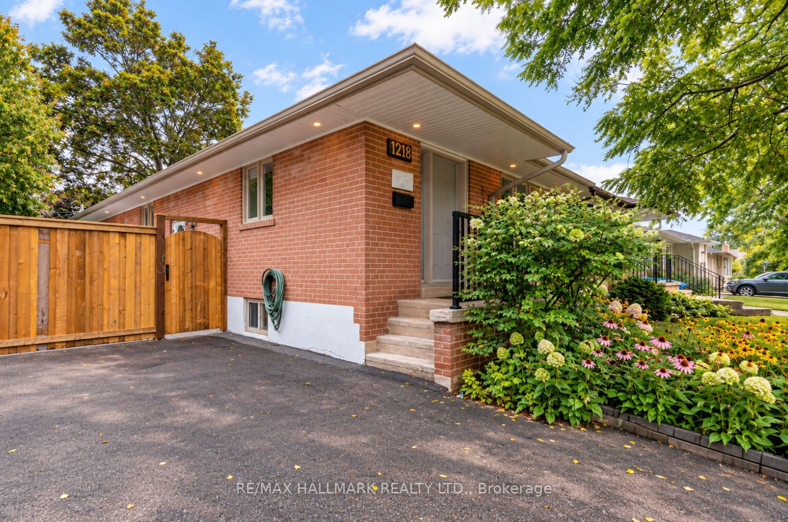 1218 Grange Road, Oakville, ON L6H 1P7 photo 3