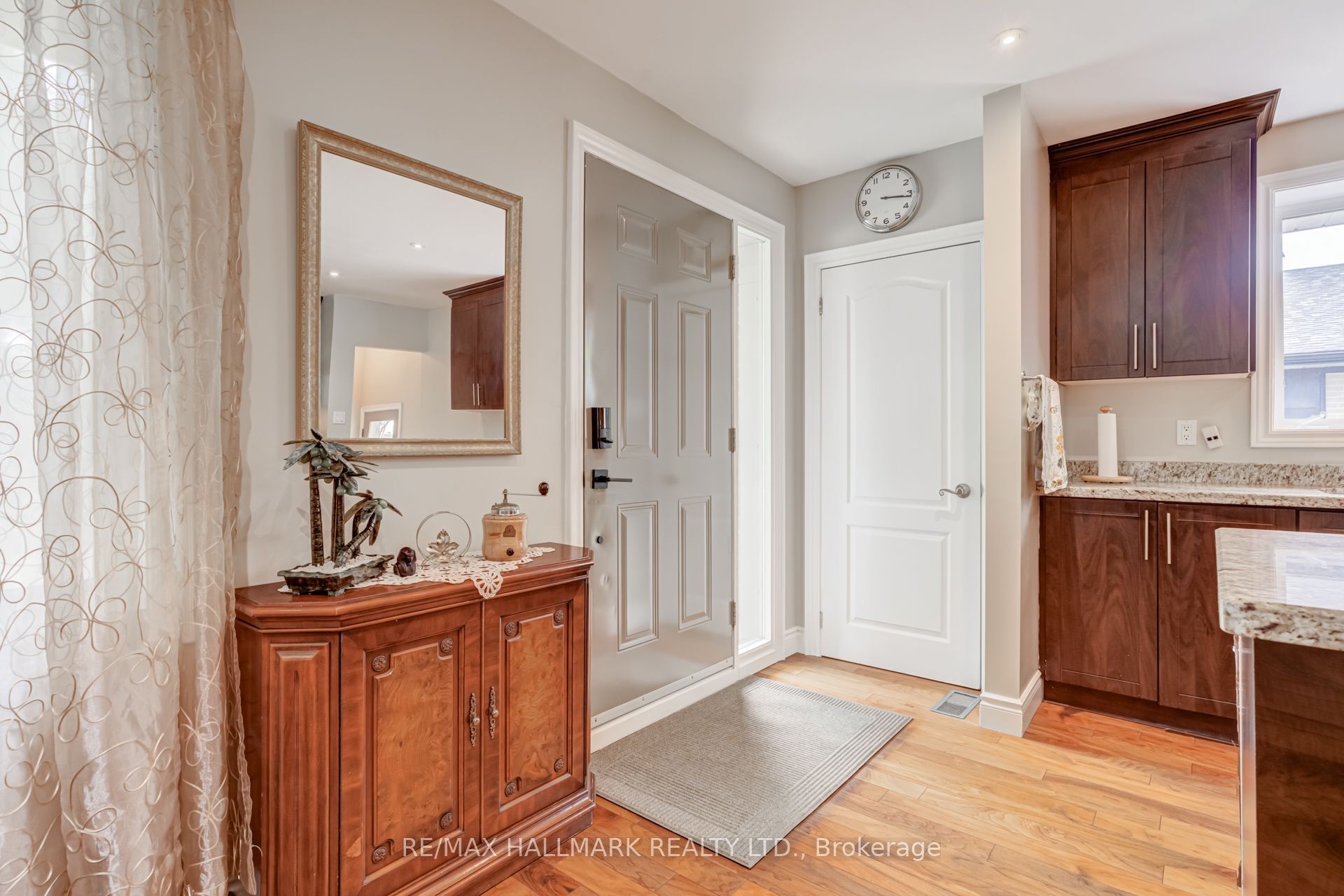 1218 Grange Road, Oakville, ON L6H 1P7 photo 5