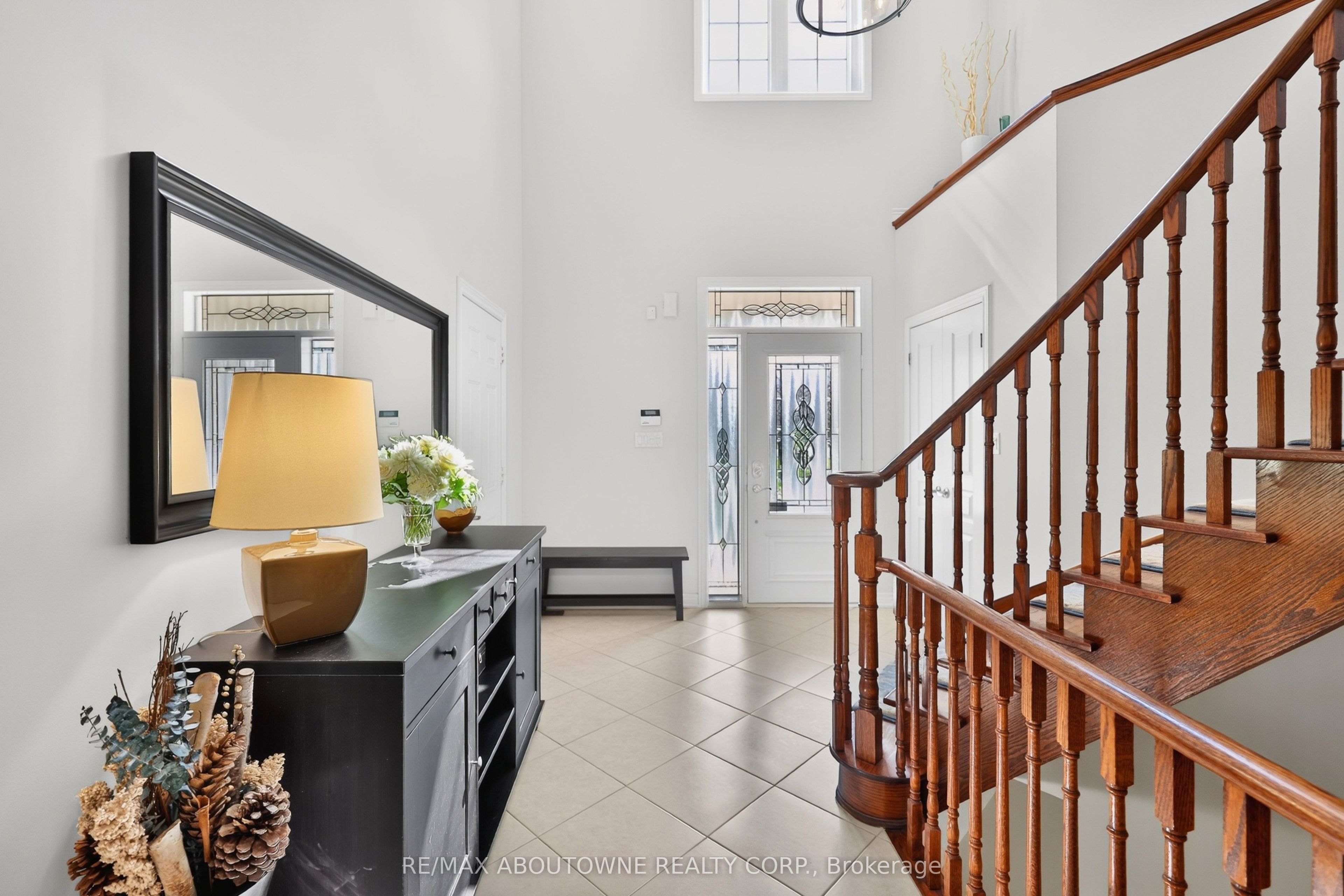2269 Whitworth Drive, Oakville, ON L6M 0B5 photo 5