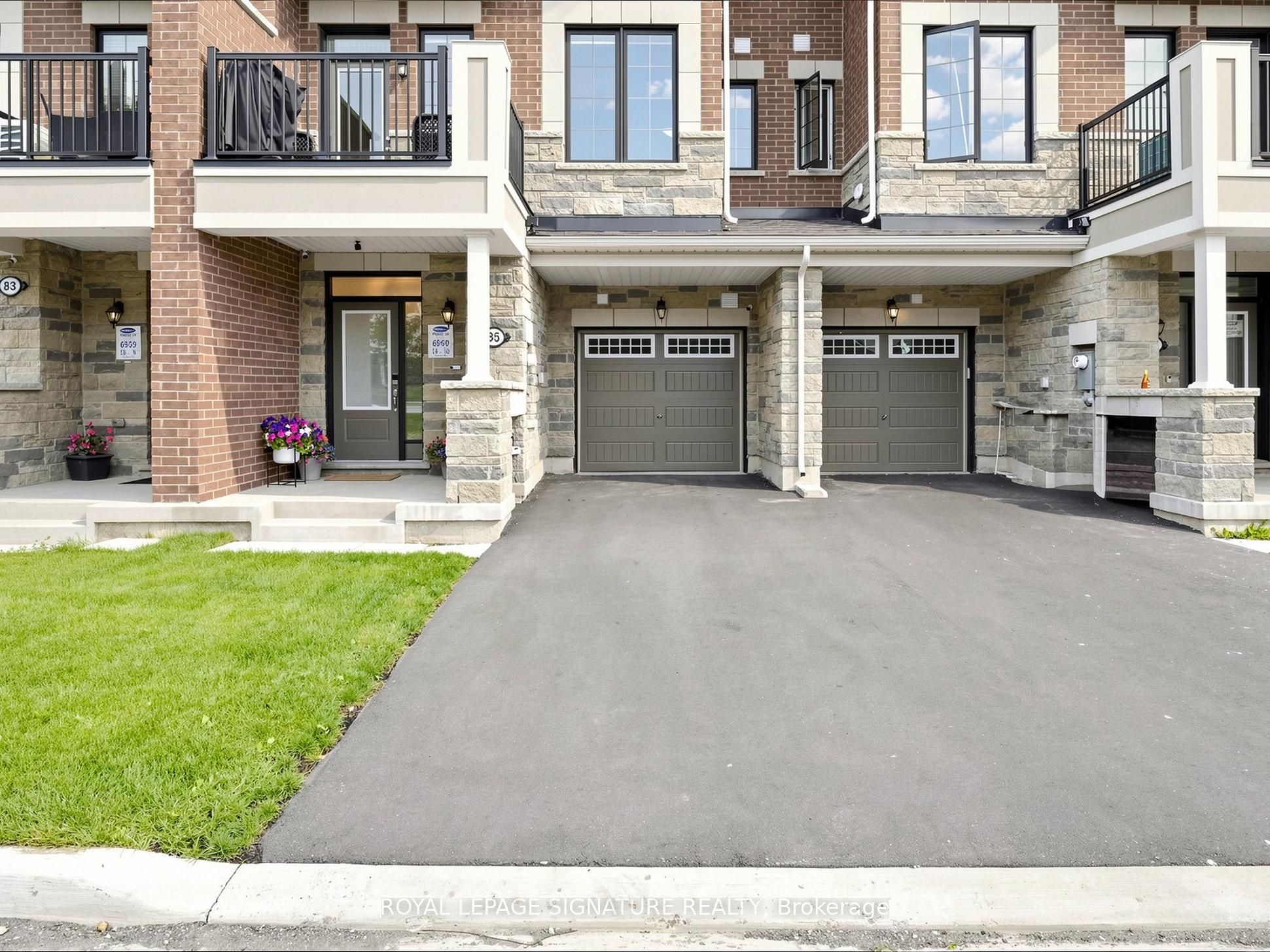 85 Kepple Circle, Brampton, ON L7A 5K9 photo 2