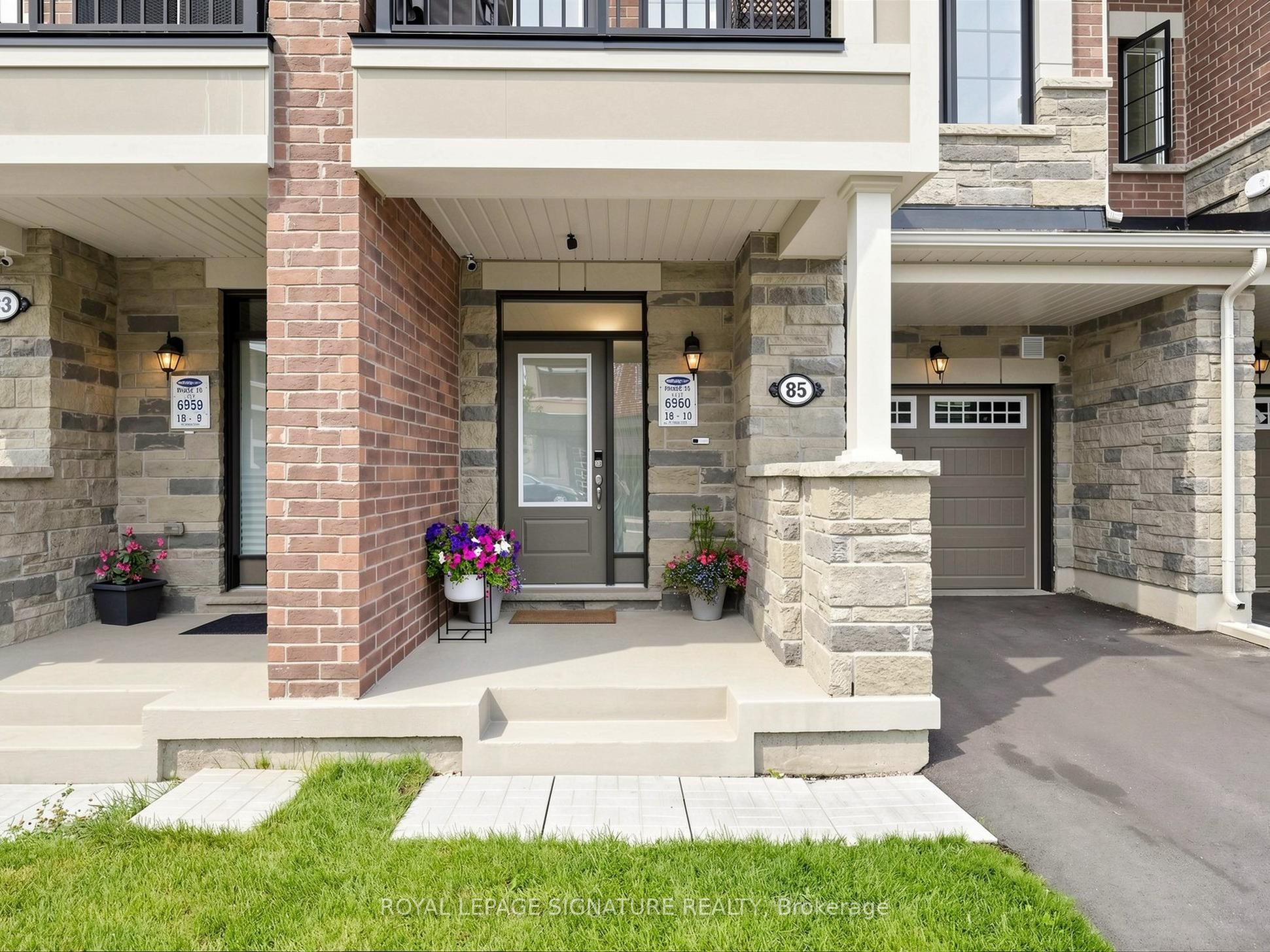 85 Kepple Circle, Brampton, ON L7A 5K9 photo 3