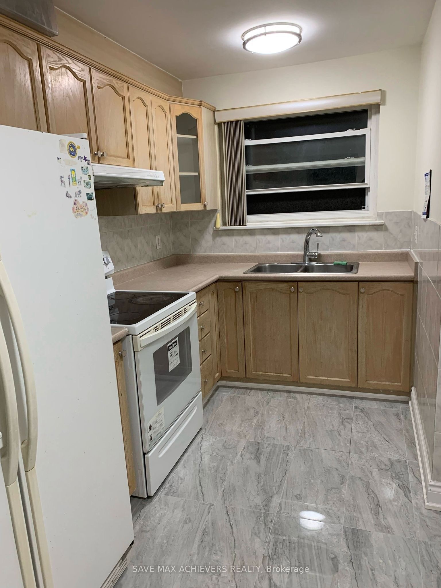 44 Strathavon Drive, Toronto, ON M9V 2H6 photo 4