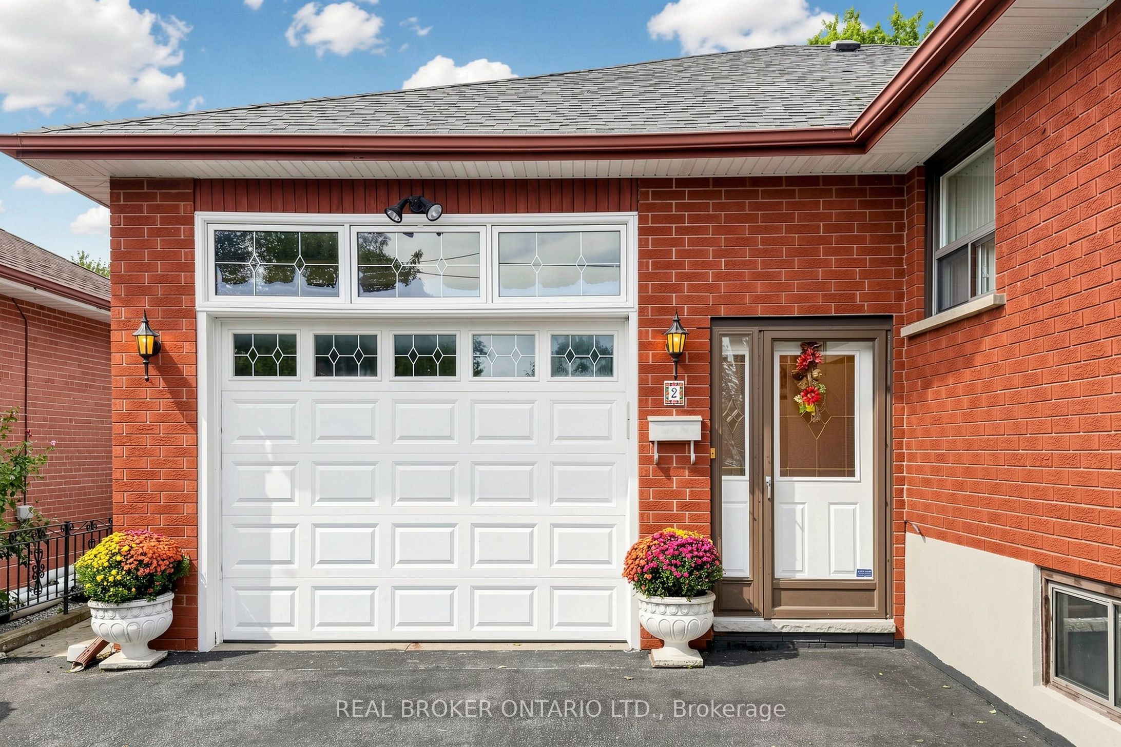 2 Dorking Crescent, Toronto, ON M3M 2B6 photo 4